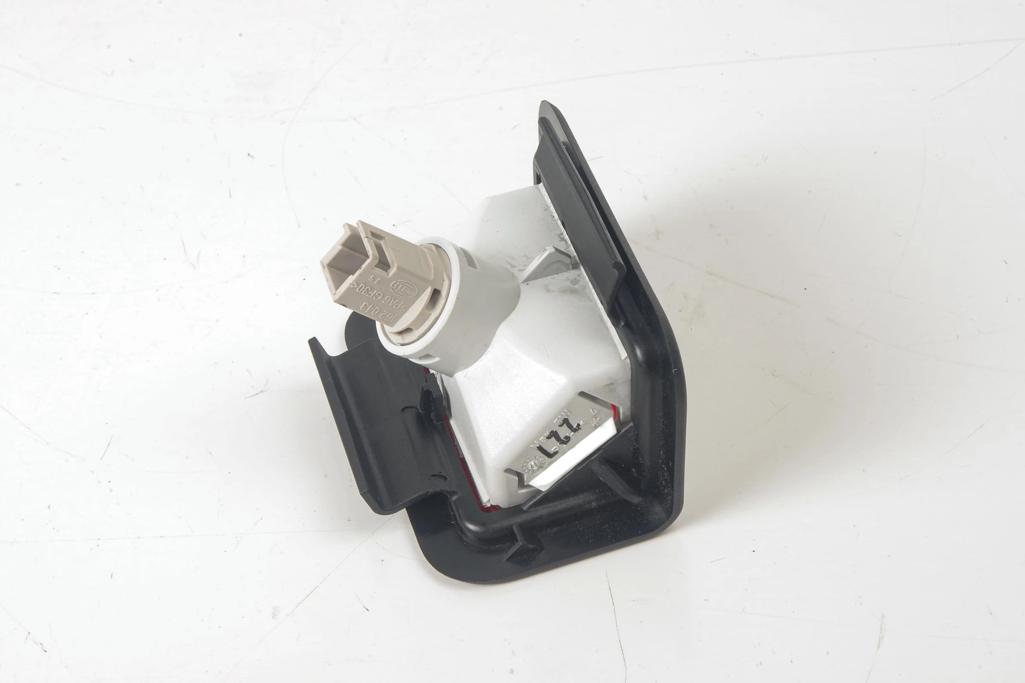 Mercedes 2218202101 Interior Boot Light | W117 CLA X156 GLA R172 SLK W176 A...