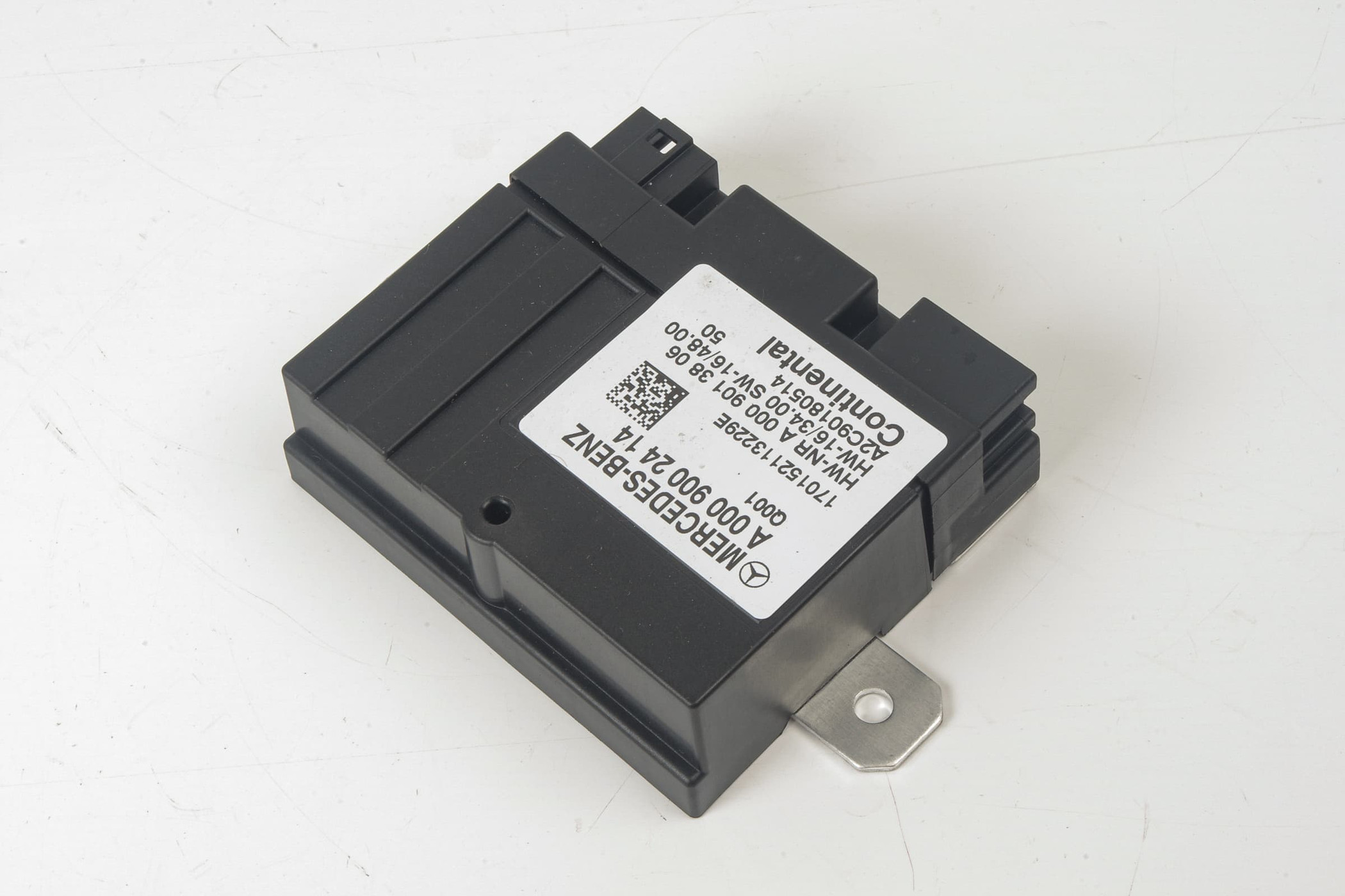 Mercedes 0009002414 Fuel Pump Control Unit | W205 V205 S205 C205 A205 C
