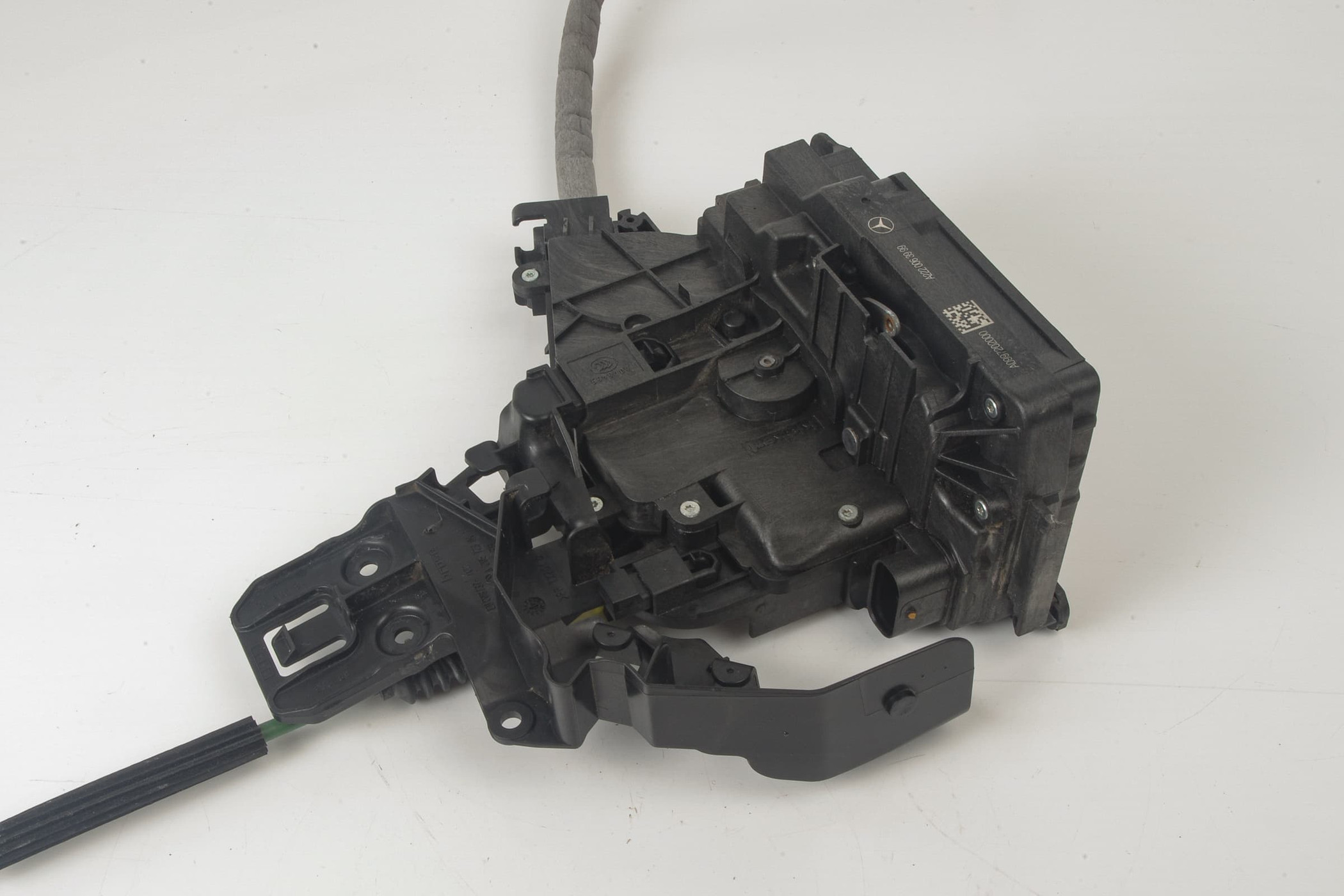 Mercedes 0997202000 Door Lock - Front Right | W205 C W213 E W222 S X253 GLC