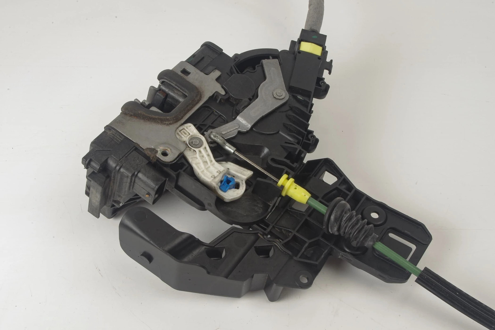 Mercedes 0997202000 Door Lock - Front Right | W205 C W213 E W222 S X253 GLC