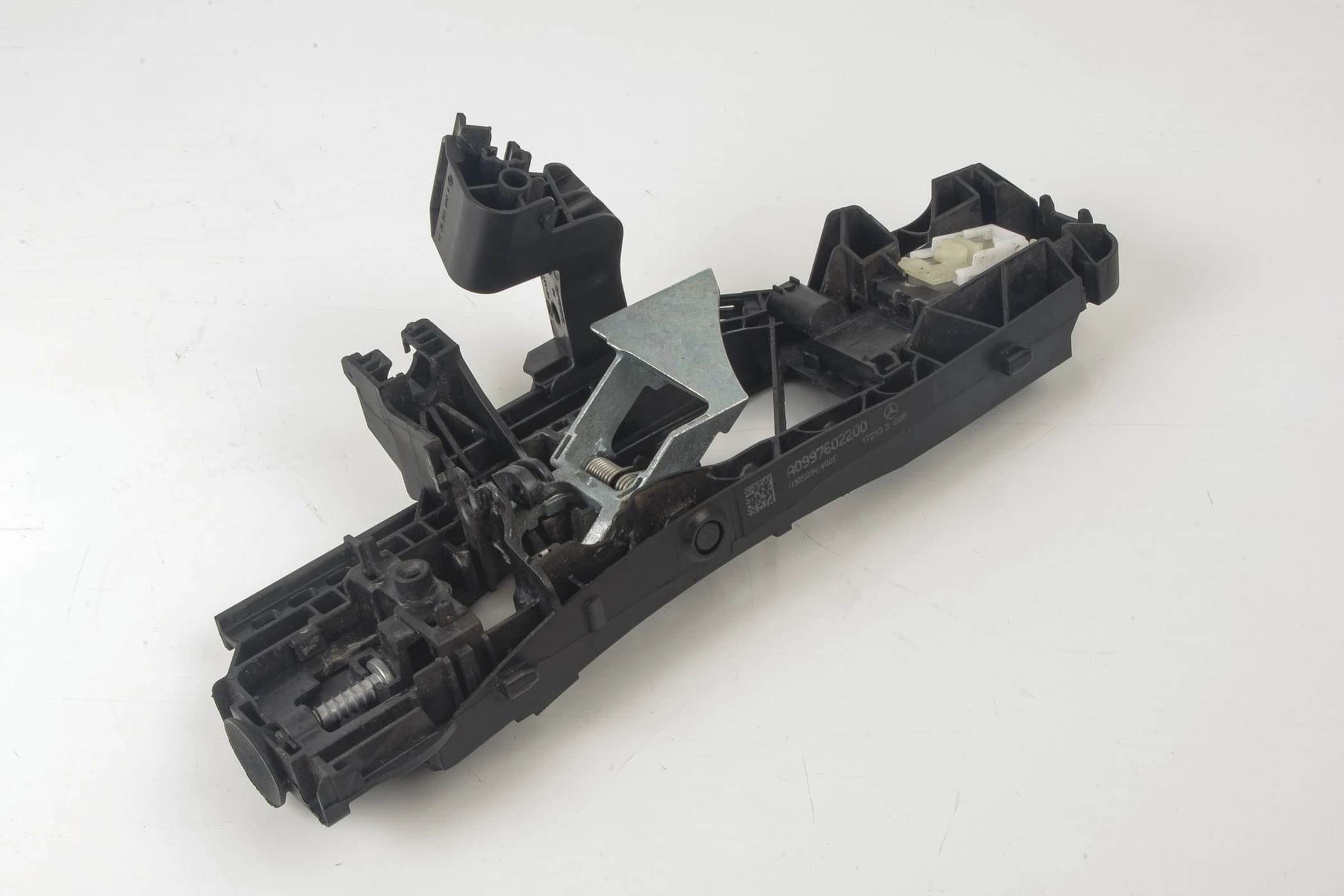 Mercedes 0997602200 Exterior Door Handle Mechanism - Rear Right | C190 R190...