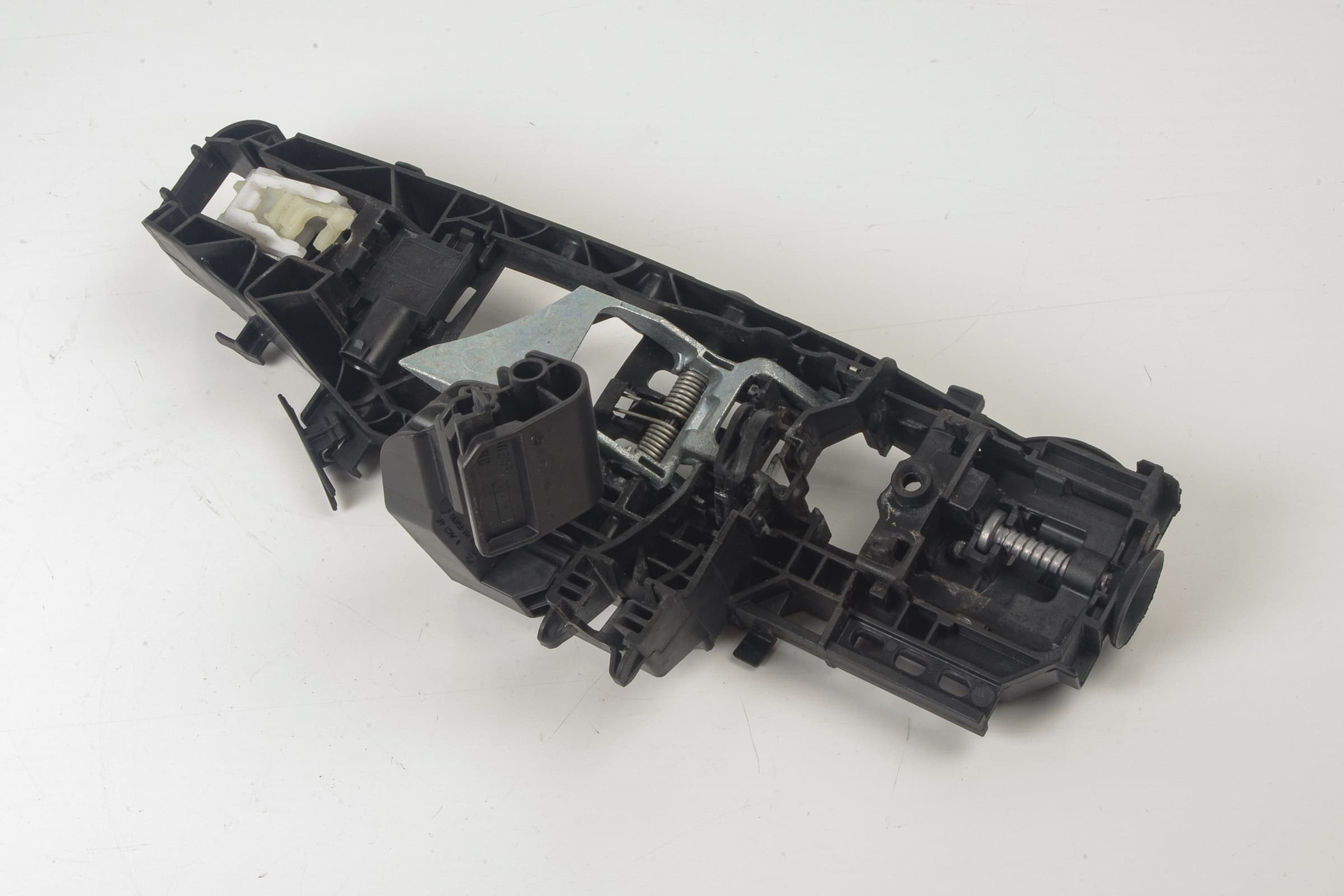 Mercedes 0997602200 Exterior Door Handle Mechanism - Rear Right | C190 R190...