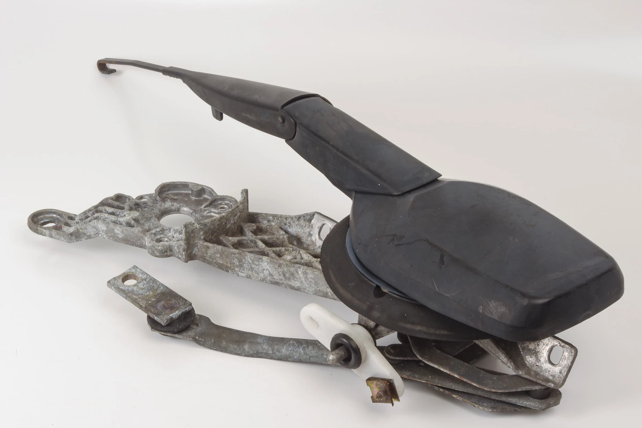 Mercedes 0018201207 Wiper Mechanism | R129 SL