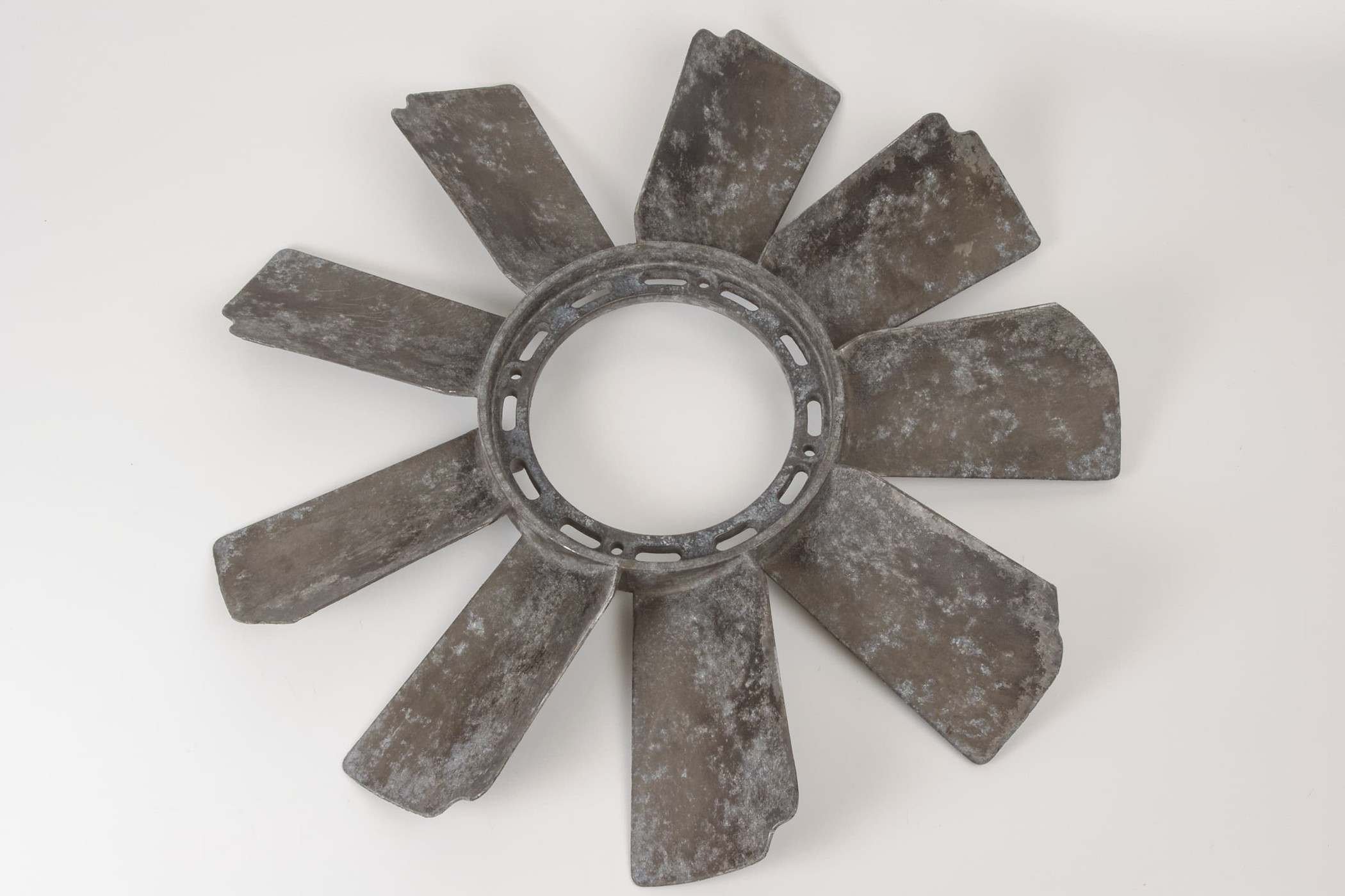 Mercedes 1192050006 Viscous Fan (a) | W124 W210 E R129 SL W140 V140 C140 S