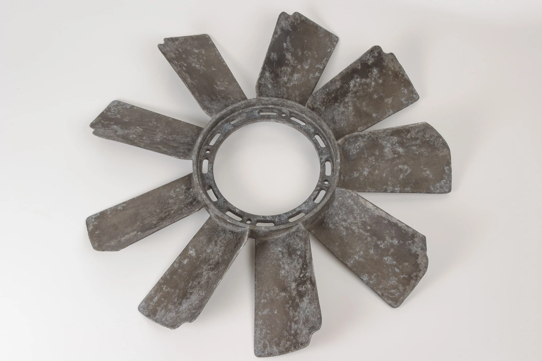 Mercedes 1192050006 Viscous Fan (a) | W124 W210 E R129 SL W140 V140 C140 S