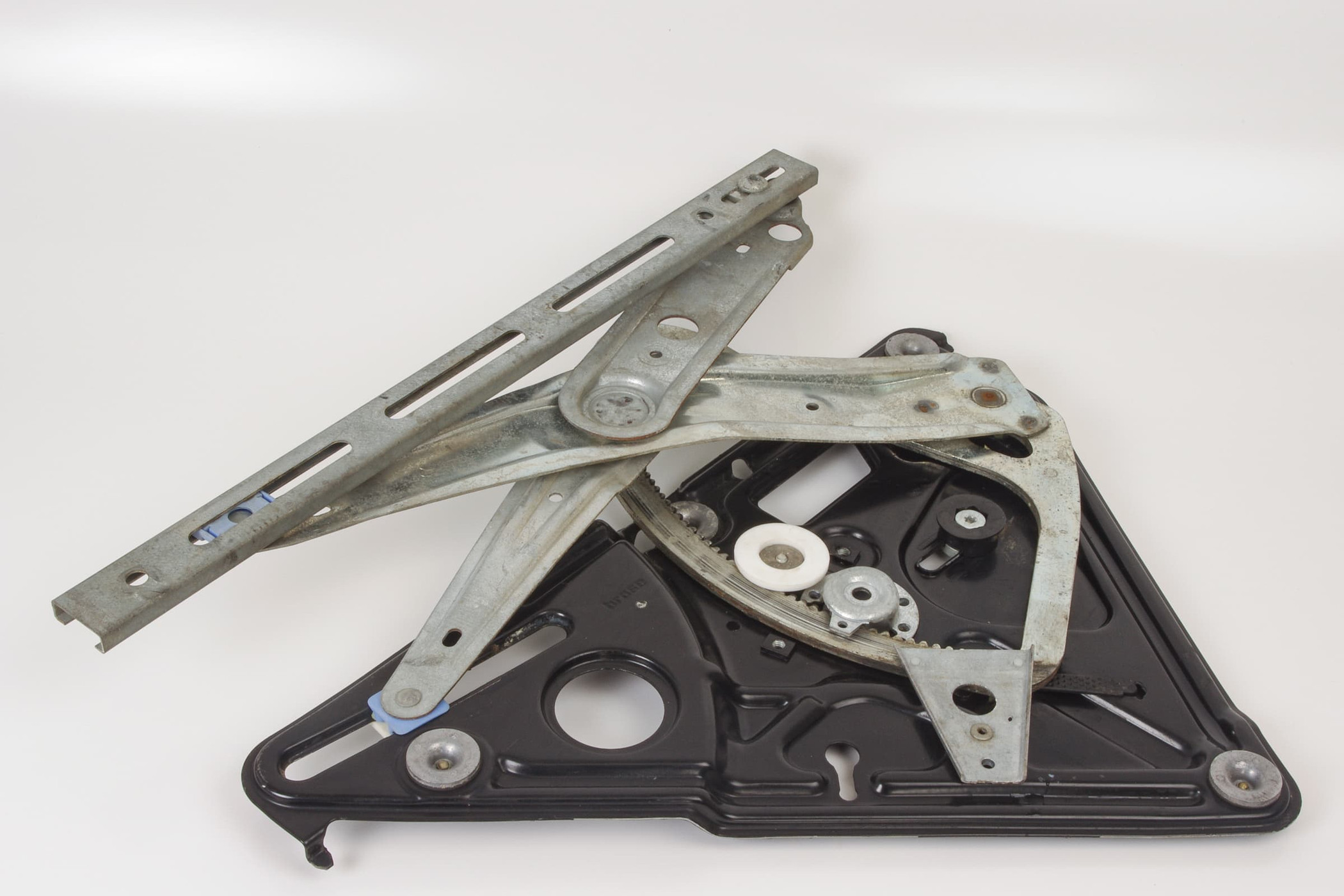 Mercedes 1407200746 Window Regulator - Front Left | C140 S