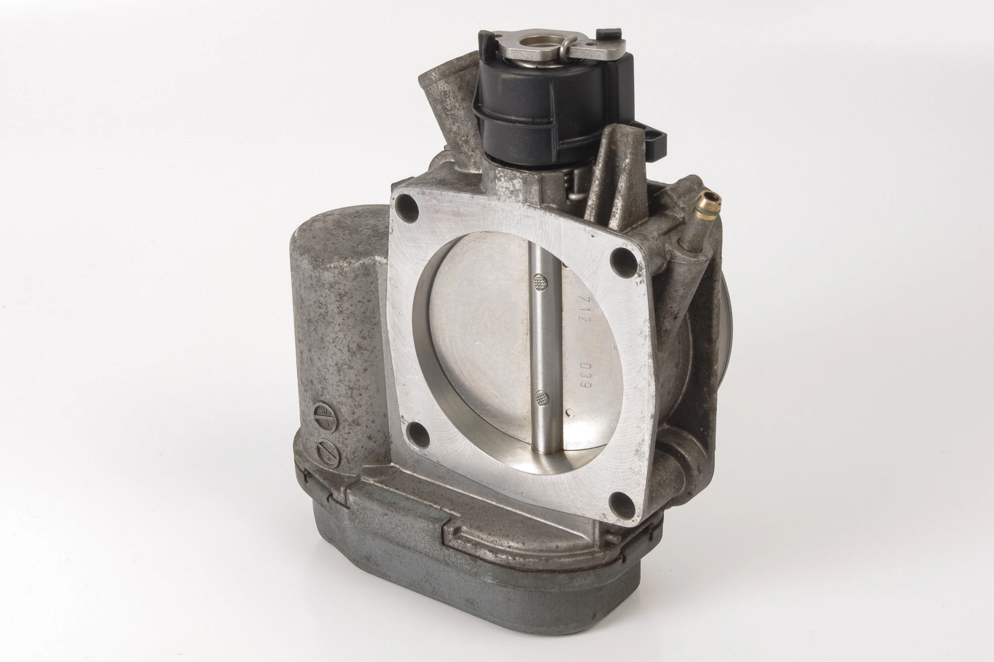 Mercedes 1041410025 Throttle Body | R107 R129 SL W140 V140 S W202 C W210 E
