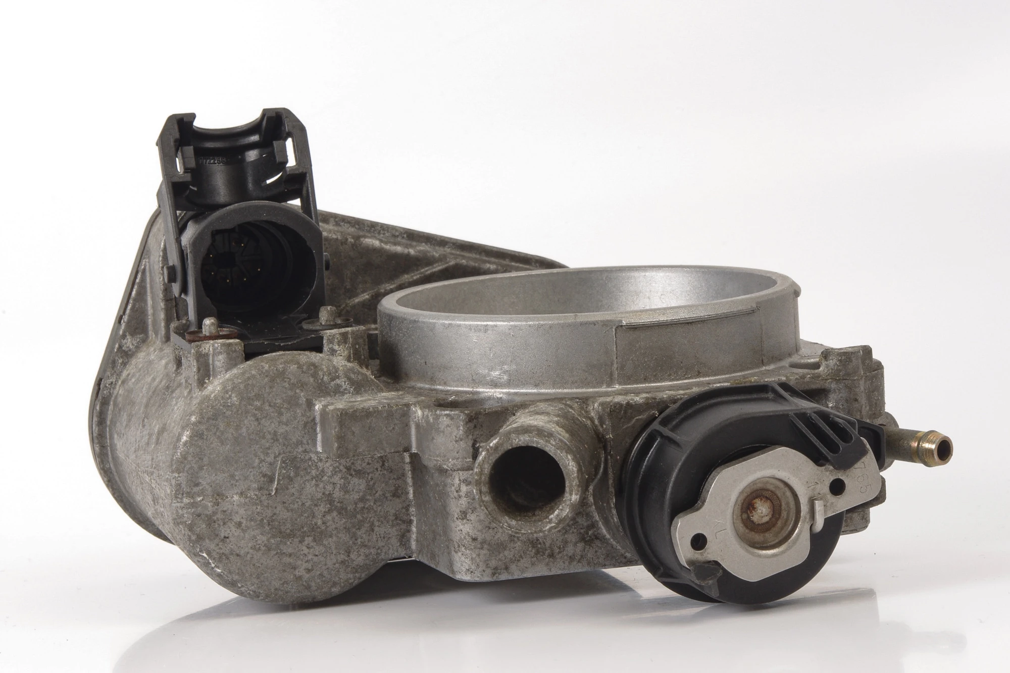 Mercedes 1041410025 Throttle Body | R107 R129 SL W140 V140 S W202 C W210 E