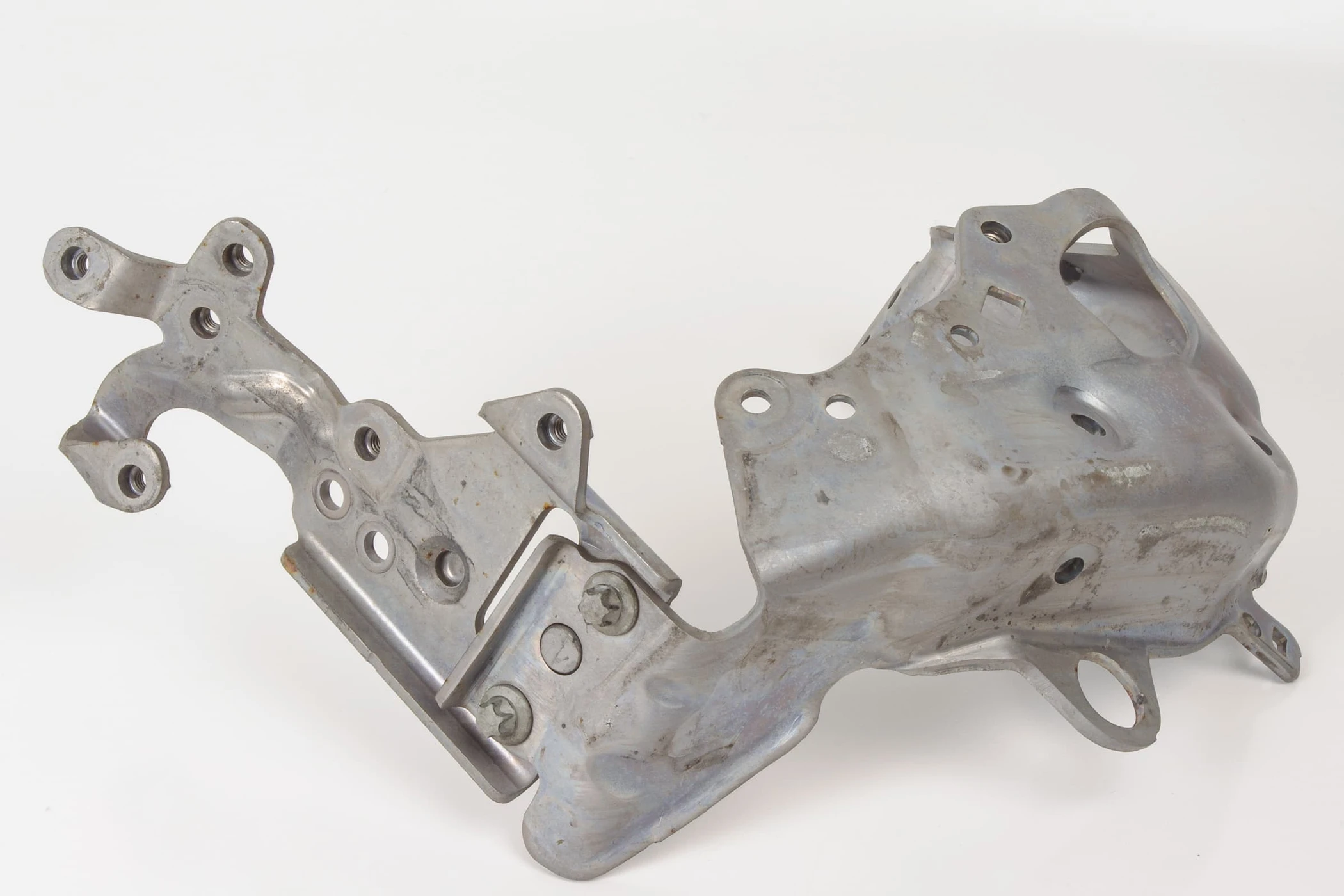 Mercedes 2760781184 High Pressure Fuel Pump Shield | W166 M X166 GL R172 SLK...