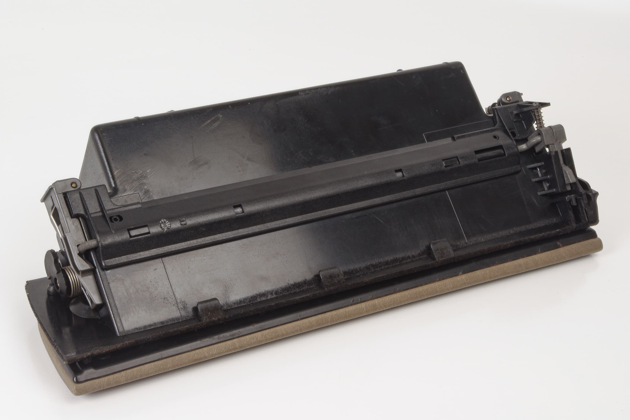 Mercedes 1406800391 Spectacle Glovebox - Brown | W140 V140 C140 S