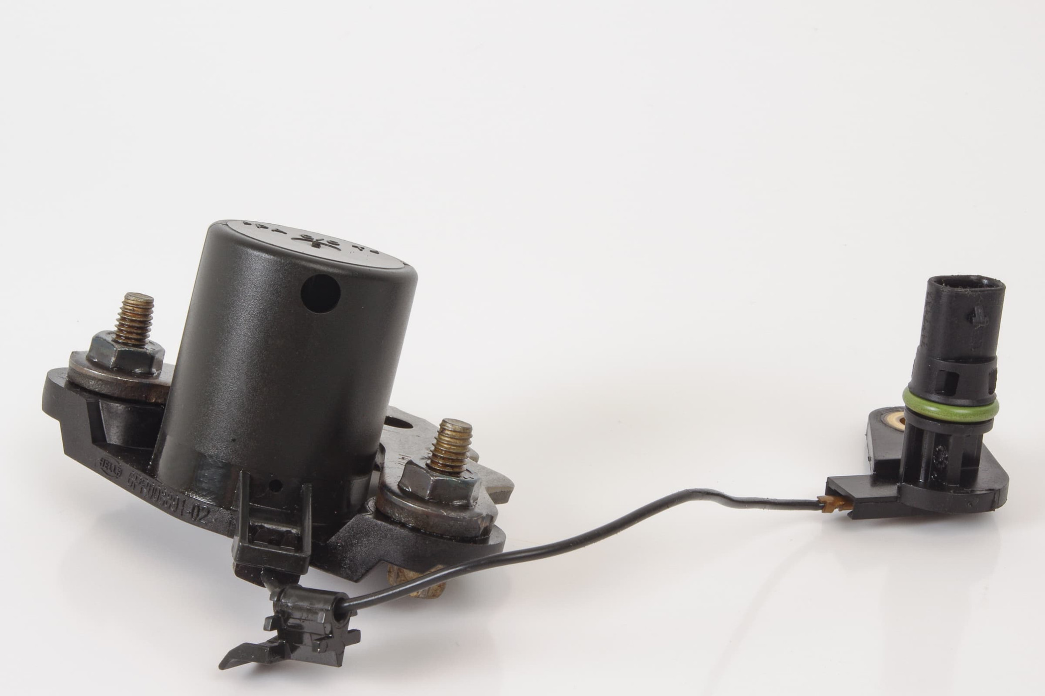 Mercedes 0011531332 Oil Level Sensor | W164 W166 M X166 GL R171 R172 SLK W203...