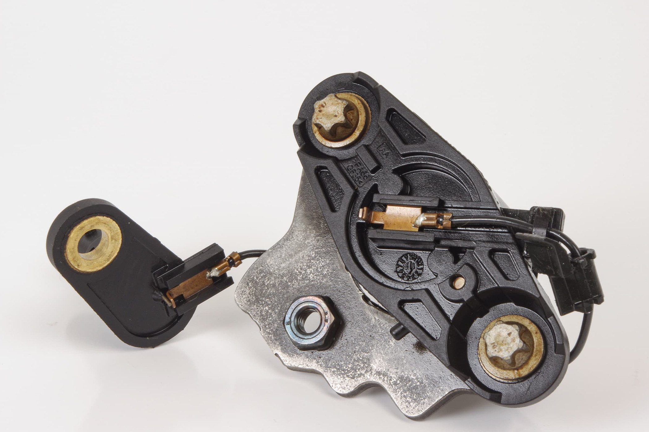 Mercedes 0011531332 Oil Level Sensor | W164 W166 M X166 GL R171 R172 SLK W203...