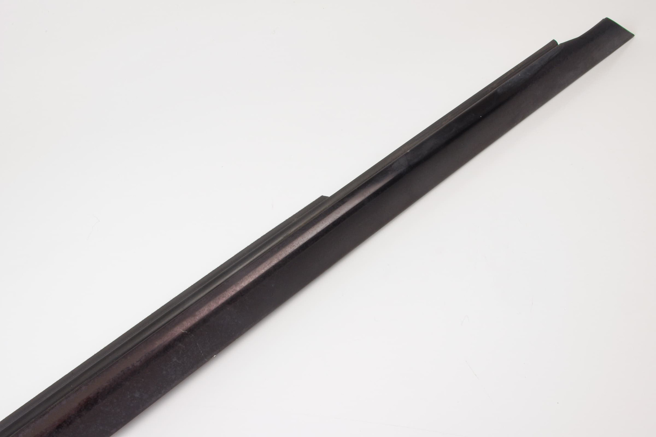 Mercedes 2057204610 Window Seal Rail - Front Right | W205 S205 C