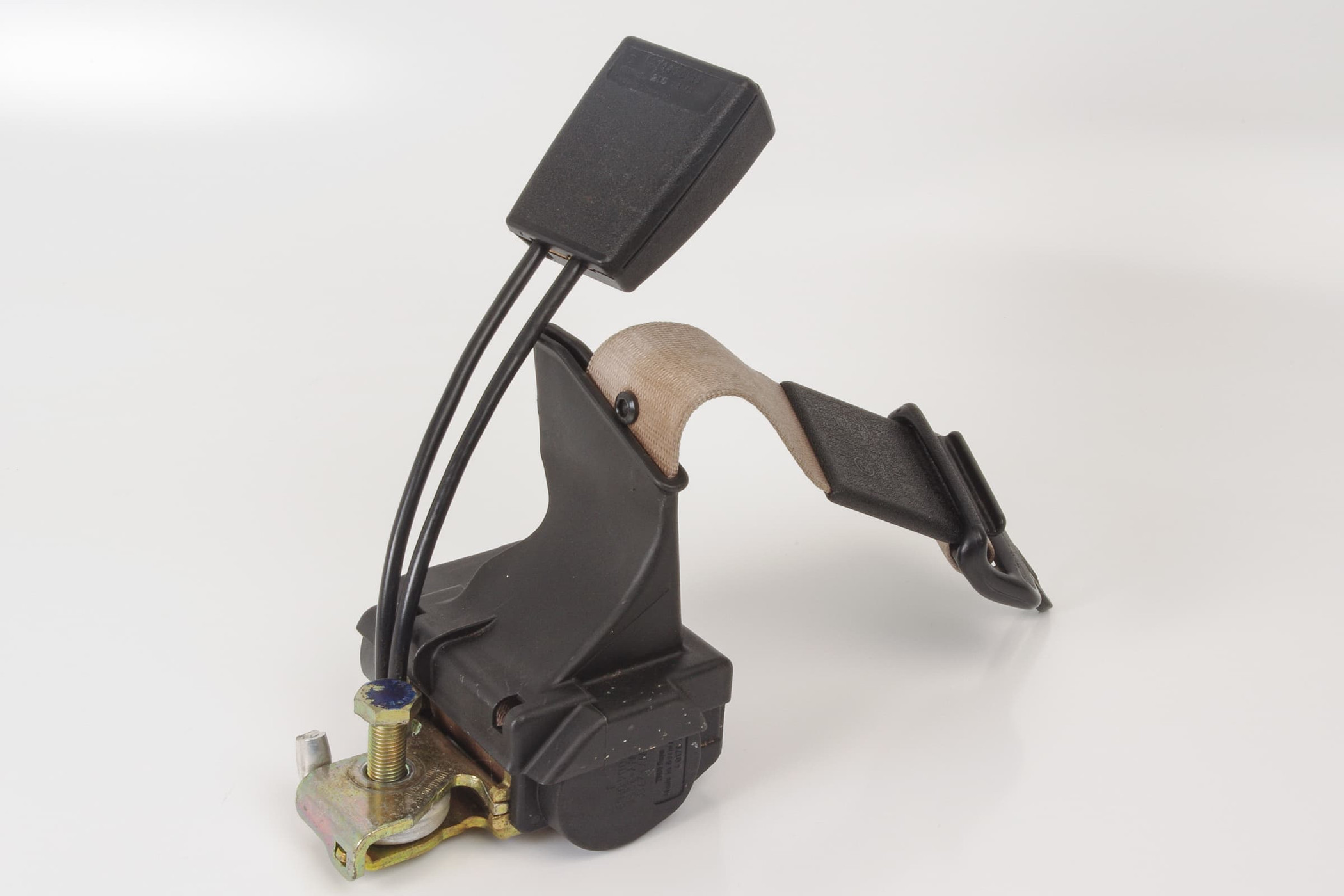 Mercedes 1408600169 Seat Belt & Buckle - Rear Left Beige (a) | W140 V140 S