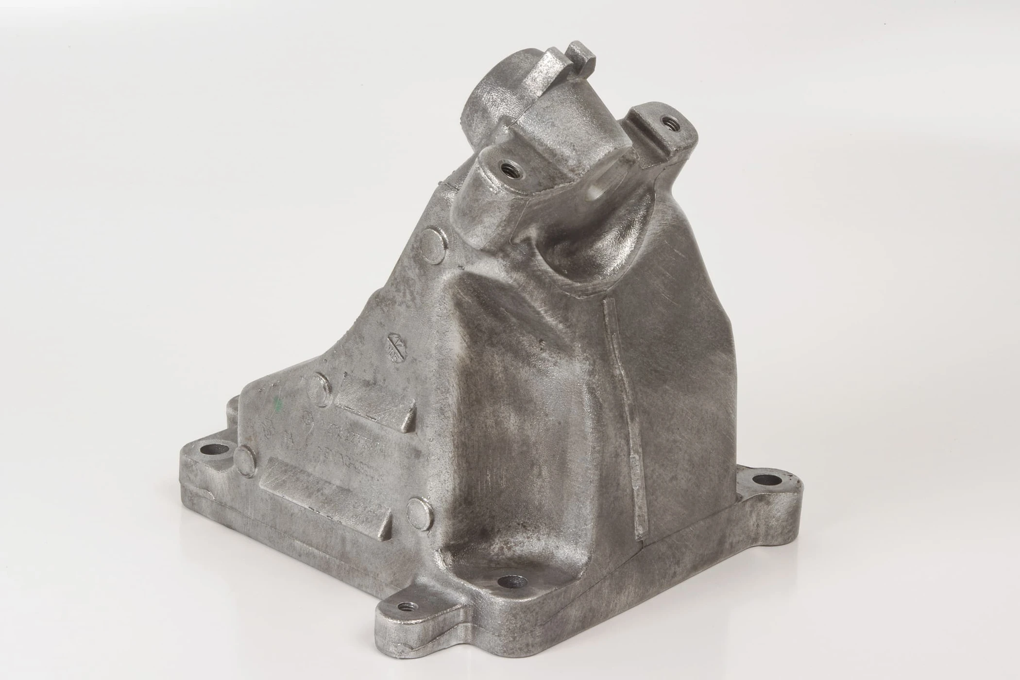 Mercedes 2762233304 Engine Mount Bracket | W166 M X166 GL R172 SLK W205 C...