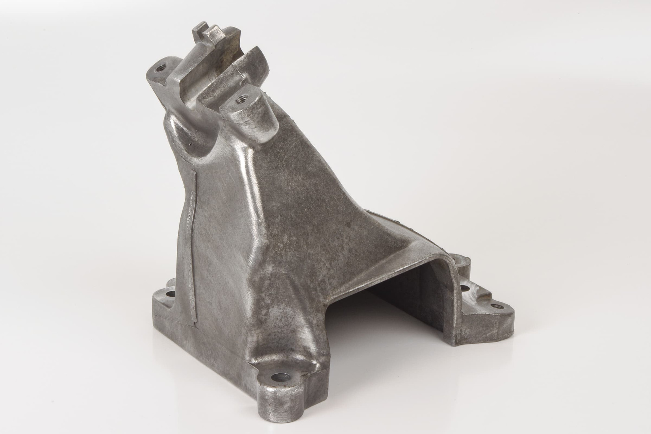 Mercedes 2762233304 Engine Mount Bracket | W166 M X166 GL R172 SLK W205 C...