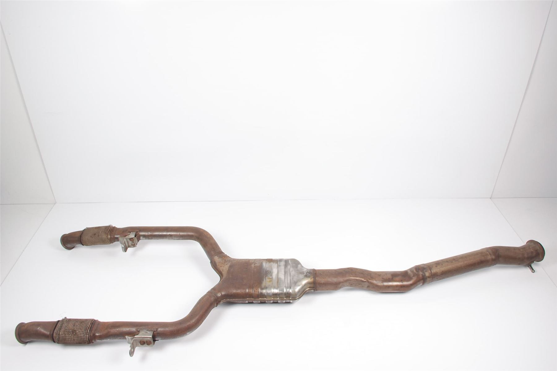 Mercedes 2054910401 AMG Exhaust Central | W205 S205 C205 C