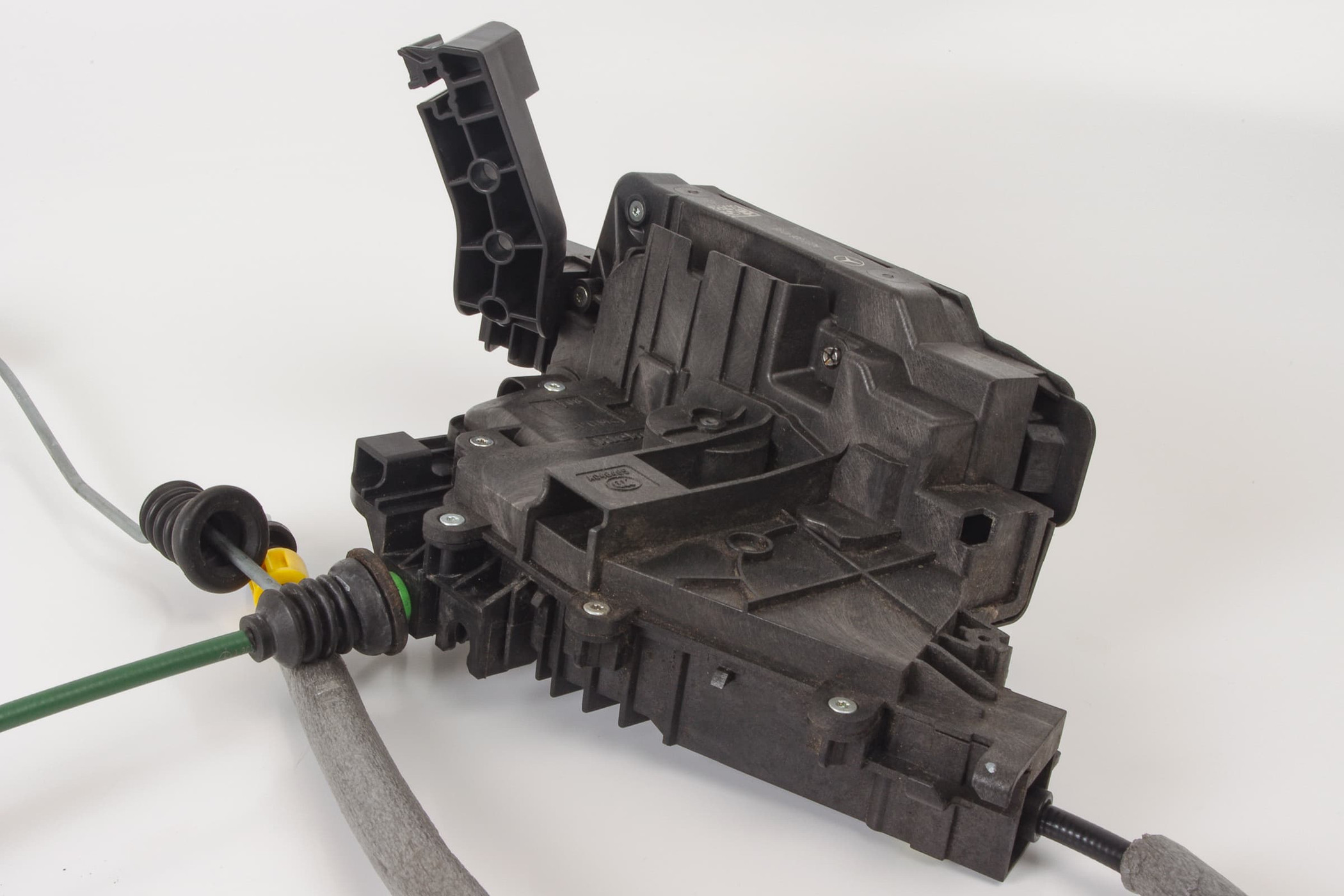 Mercedes 0997304100 Door Lock - Rear Left | W205 C W213 E W222 S X253 GLC...