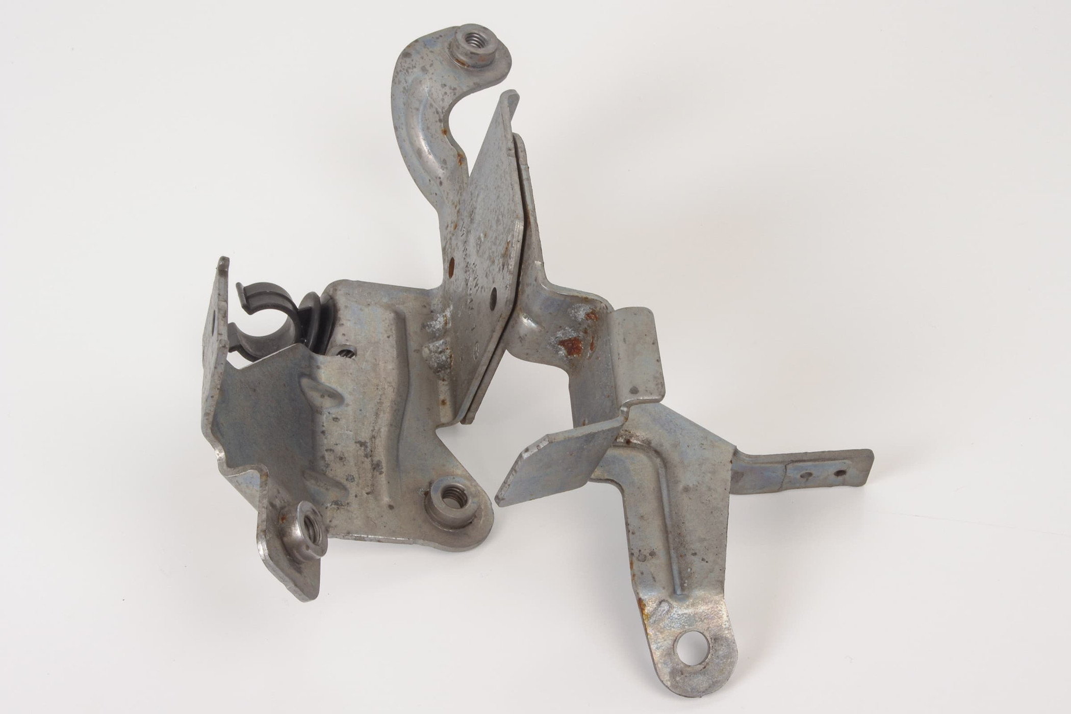 Mercedes 2761596041 Vacuum Pump Bracket | W205 C C207 A207 W212 W213 C238 E...