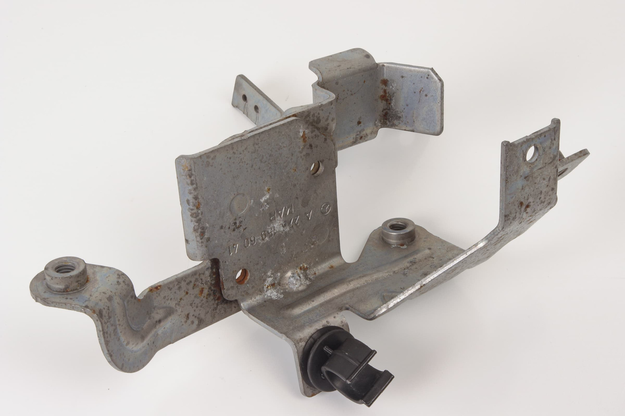 Mercedes 2761596041 Vacuum Pump Bracket | W205 C C207 A207 W212 W213 C238 E...
