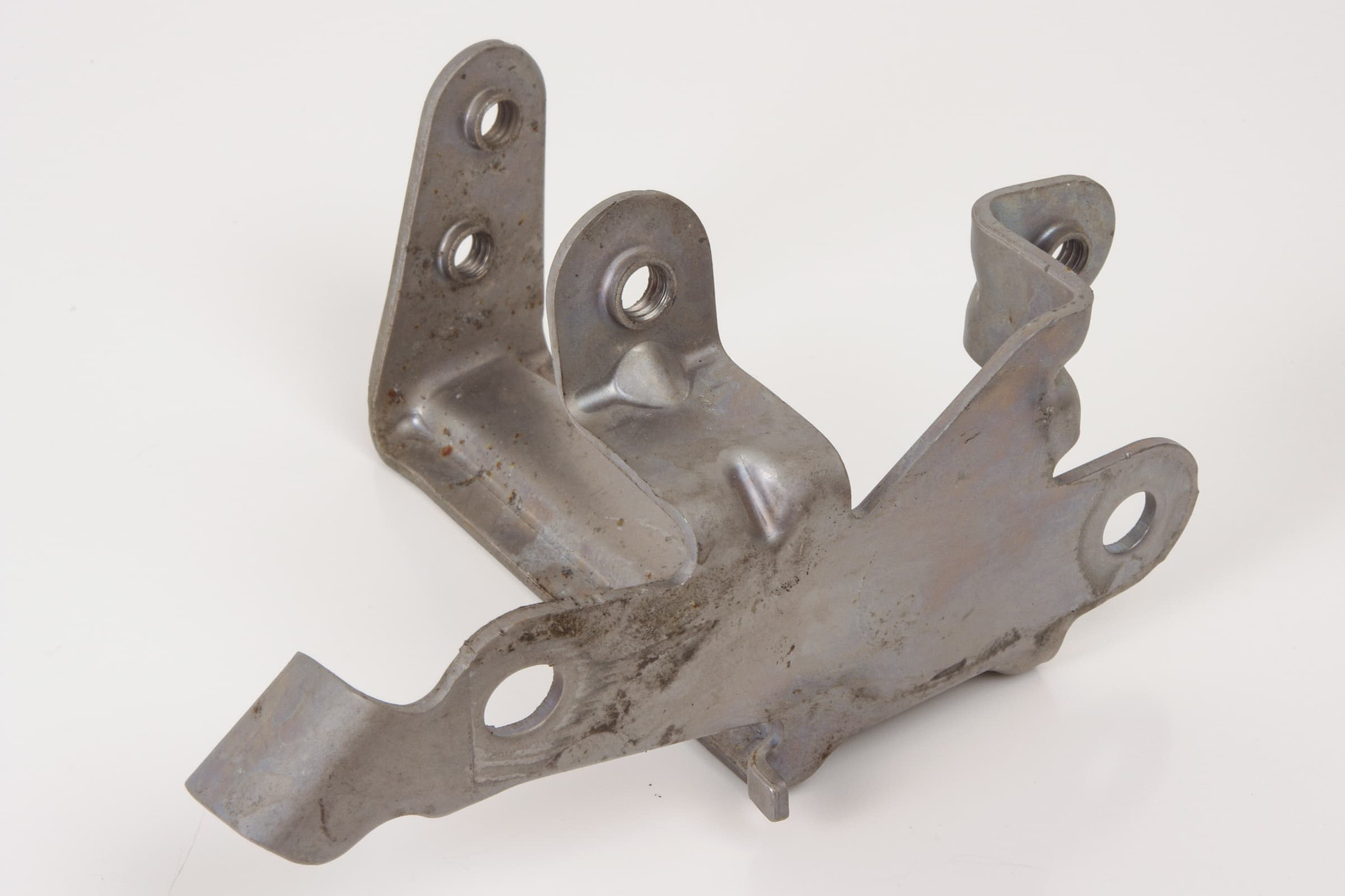 Mercedes 2761500617 Check Valve Bracket | W166 M X166 GL R172 SLK W205 C C207...