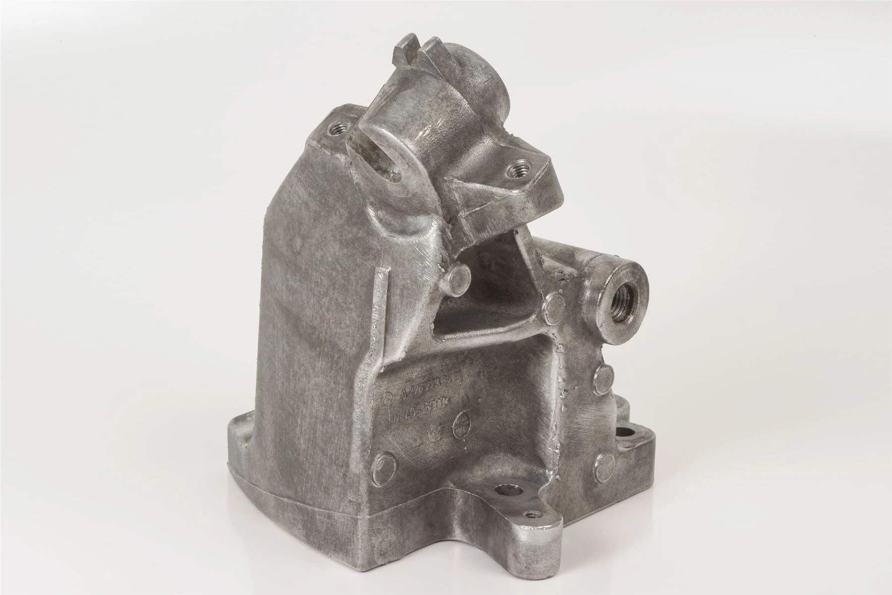 Mercedes 2762233404 Engine Mount Bracket | W166 M X166 GL R172 SLK W205 C...