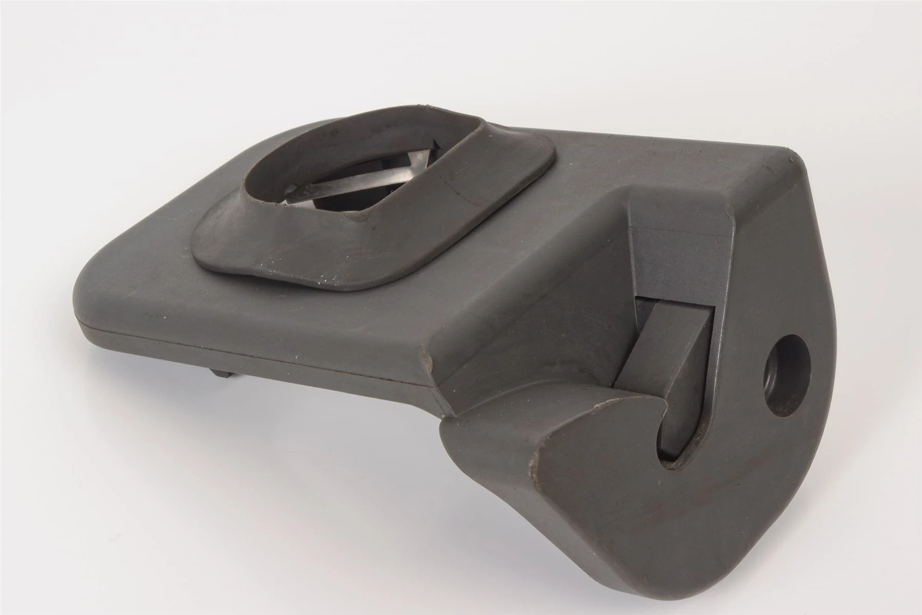 Mercedes 2308205210 Boot Partition Bracket - Right | R230 SL