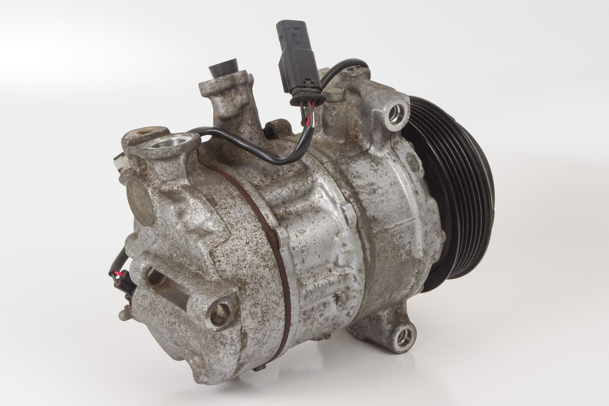 Mercedes 0008303002 A/C Compressor | W205 C W213 C238 E X253 GLC