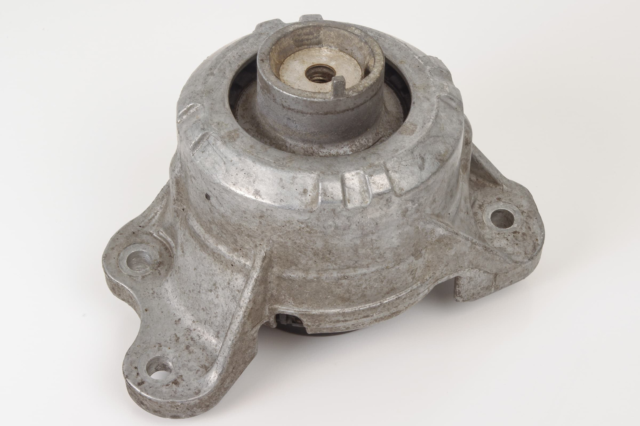 Mercedes 2132402100 Engine Mount - Left | W204 W205 C W212 E C218 X218 CLS