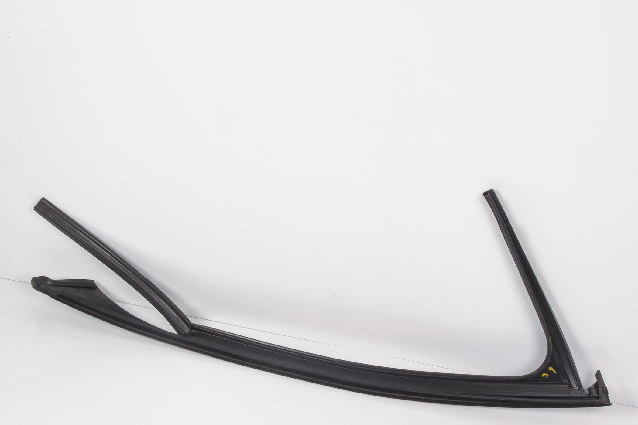 Mercedes 2057254500 Window Seal Rail - Front Left | W205 V205 S205 C205 A205 C