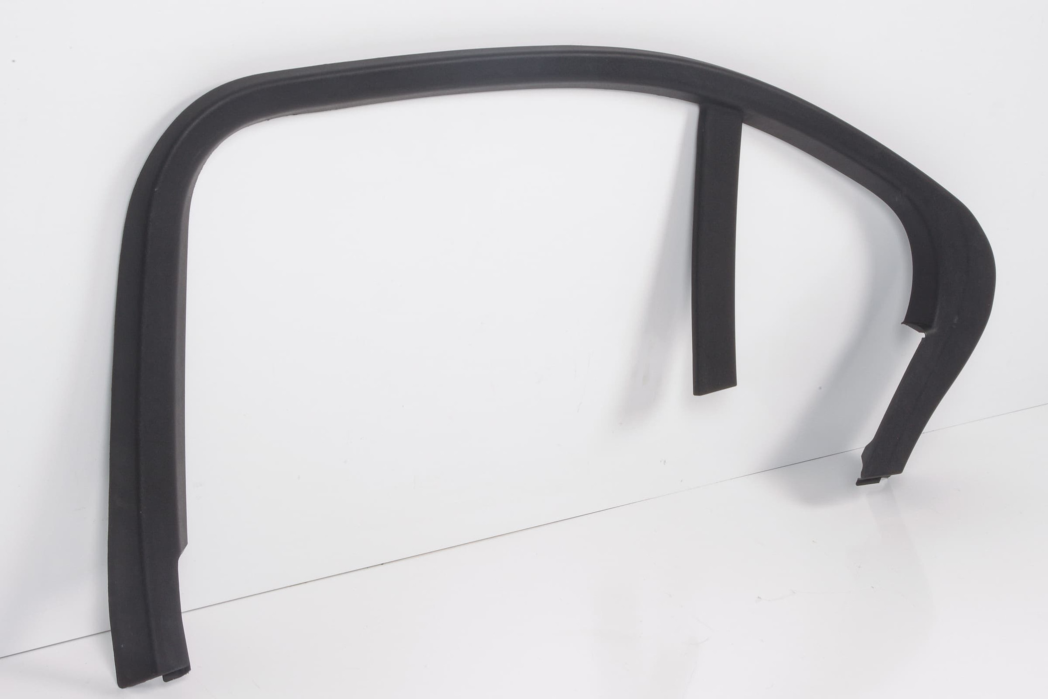 Mercedes 2057370271 Window Trim - Rear Right Black | W205 C