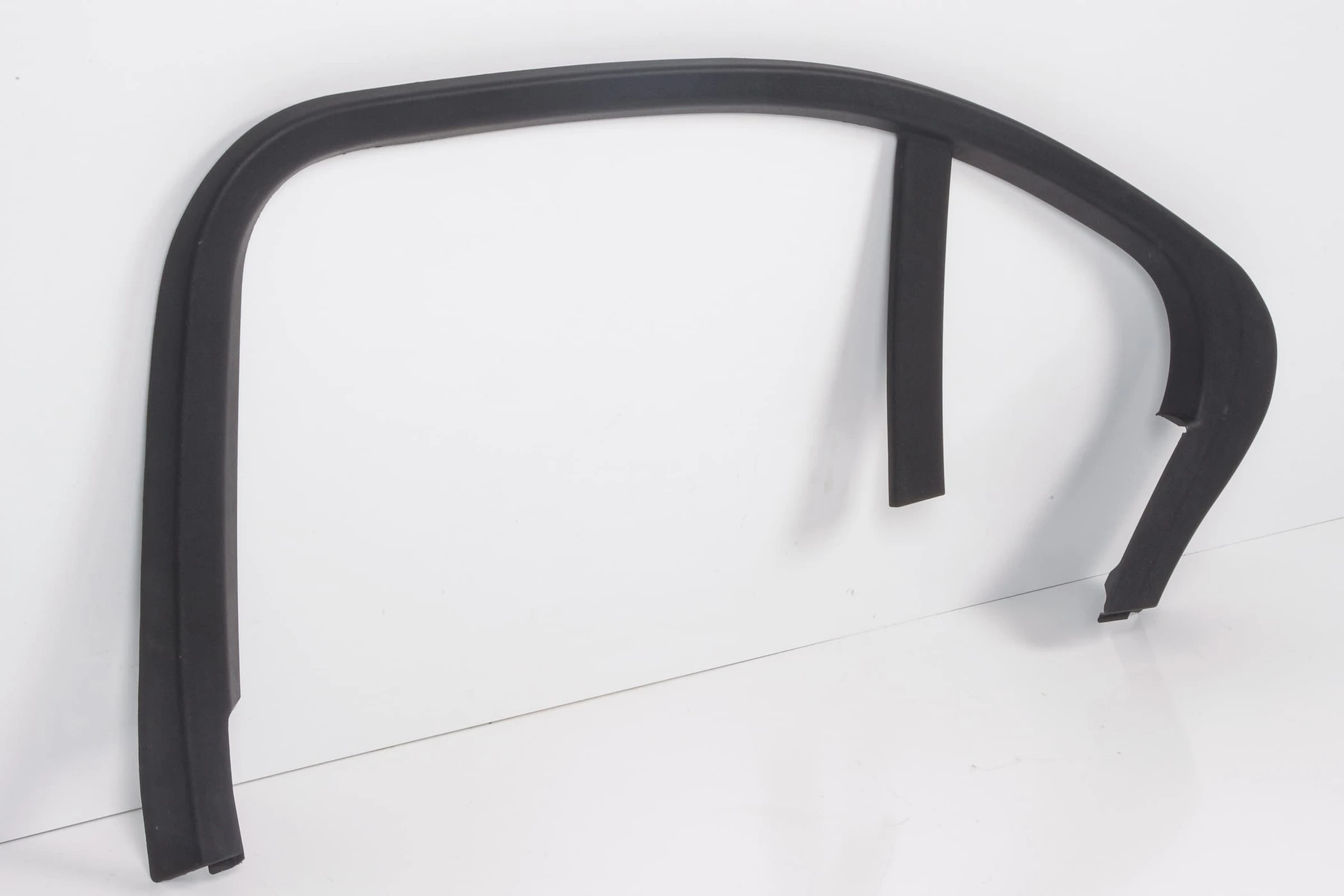 Mercedes 2057370271 Window Trim - Rear Right Black | W205 C
