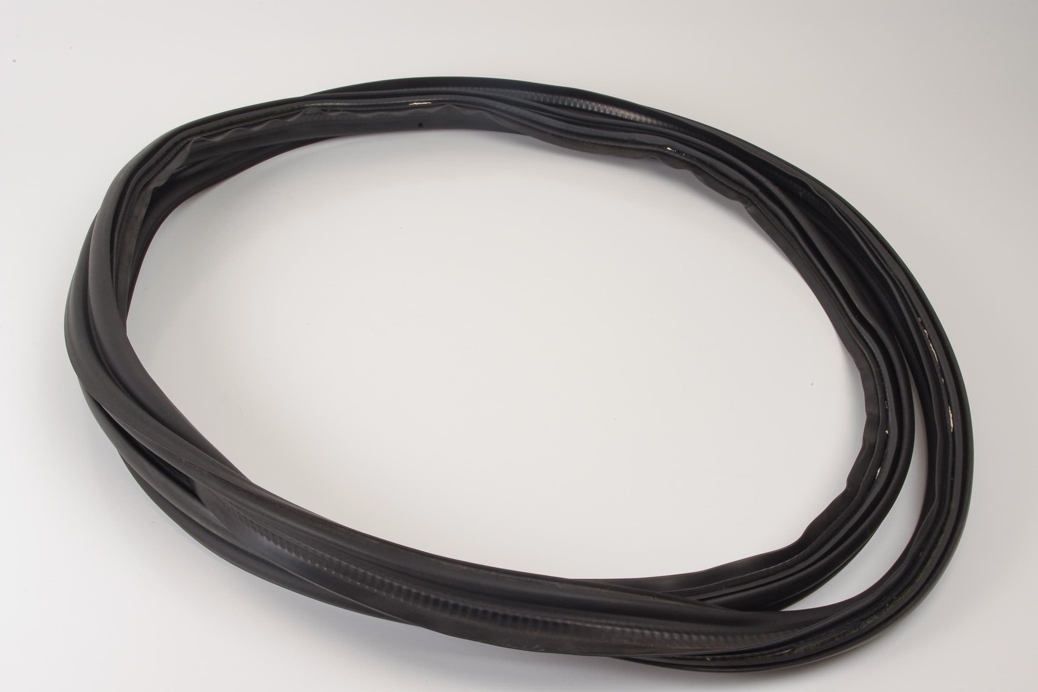 Mercedes 2057502900 Boot Seal | W205 V205 S205 C205 A205 C