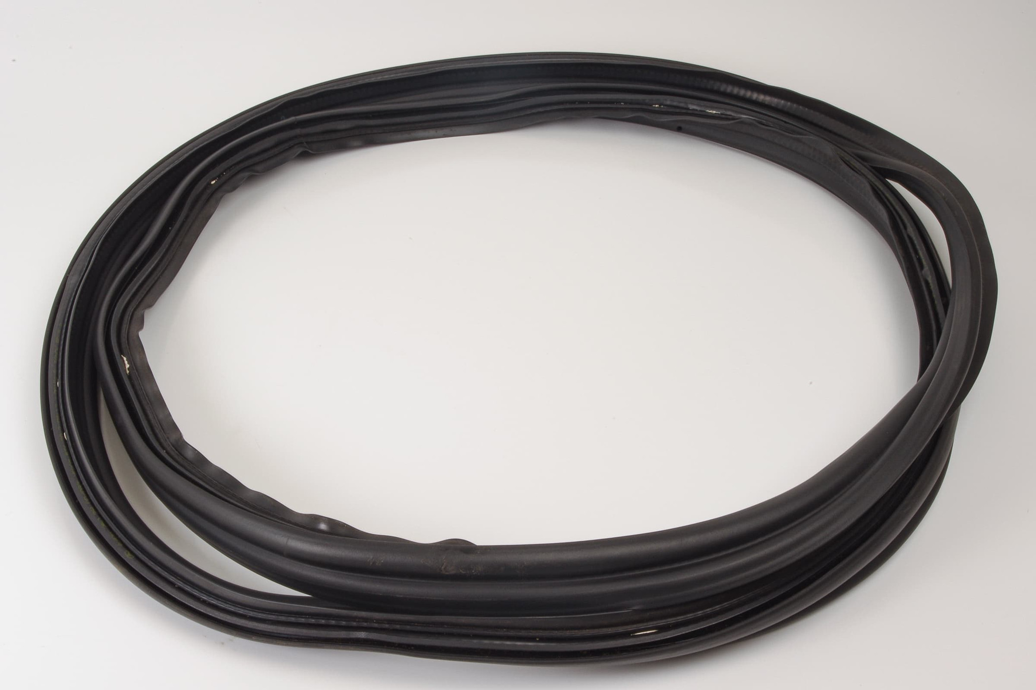 Mercedes 2057502900 Boot Seal | W205 V205 S205 C205 A205 C