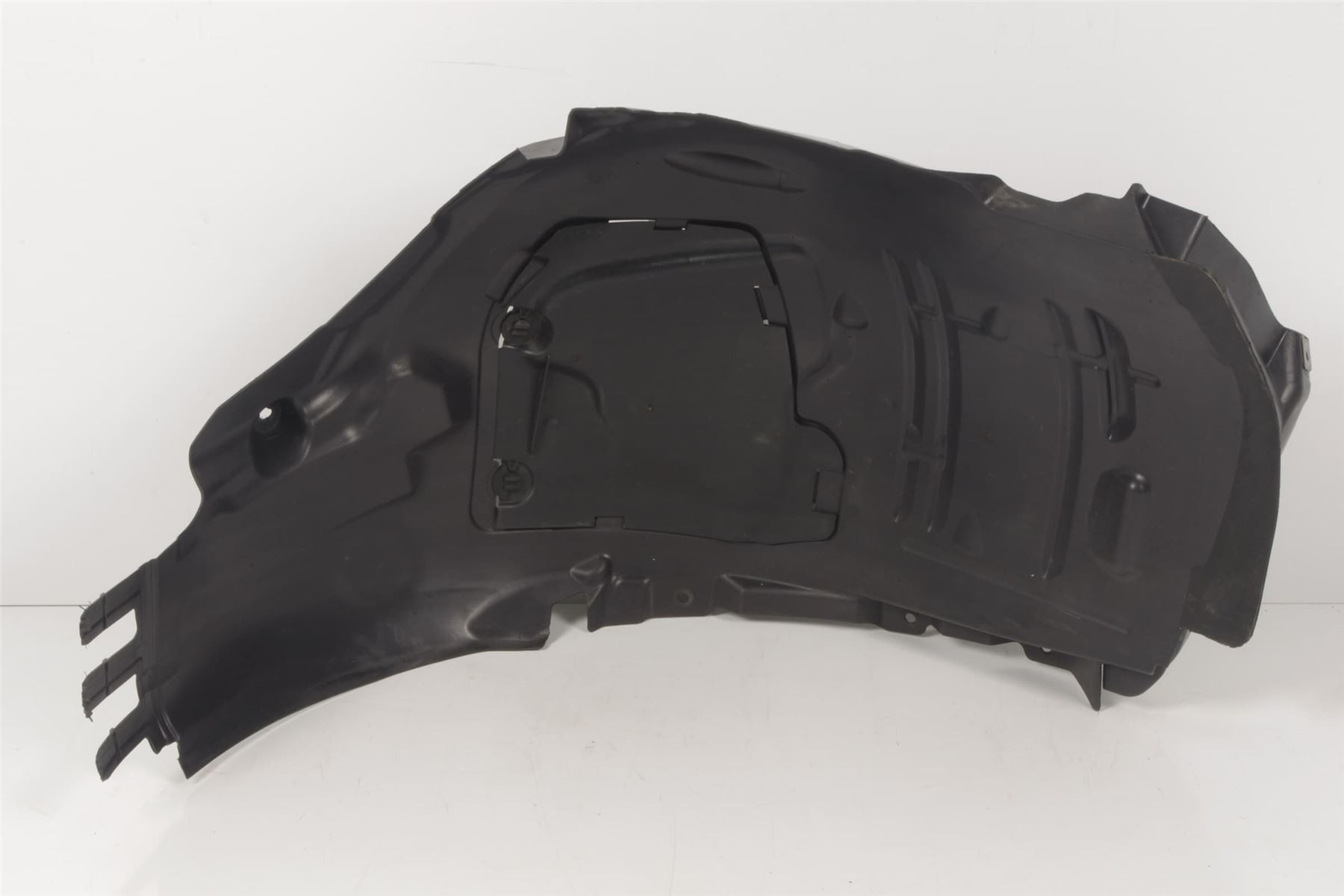 Mercedes 2056903301 Wheel Arch Liner - Front Left | W205 V205 C