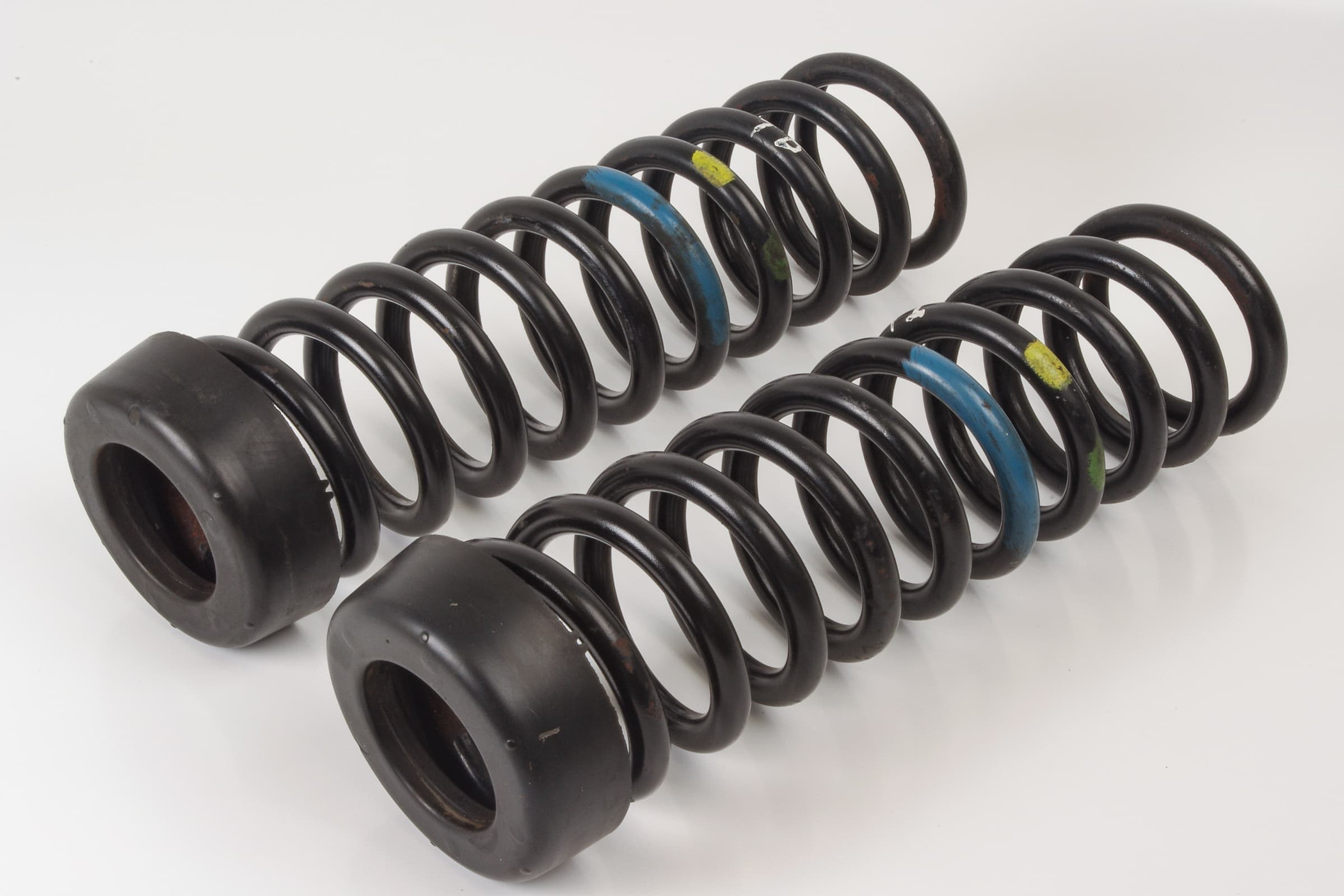 Mercedes 1293241204 Suspension Coil Spring x2 - Rear (a) | R129 SL