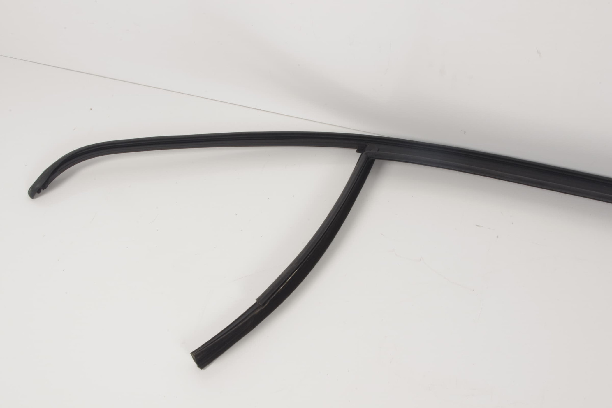 Mercedes 2057355300 Window Seal Rail - Rear Left | W205 V205 S205 C205 A205 C