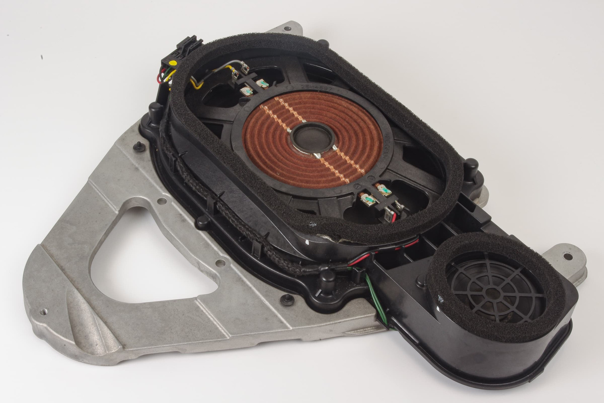 Mercedes 2048205702 Parcel Shelf Speaker - Right | W117 CLA W204 C C207 E