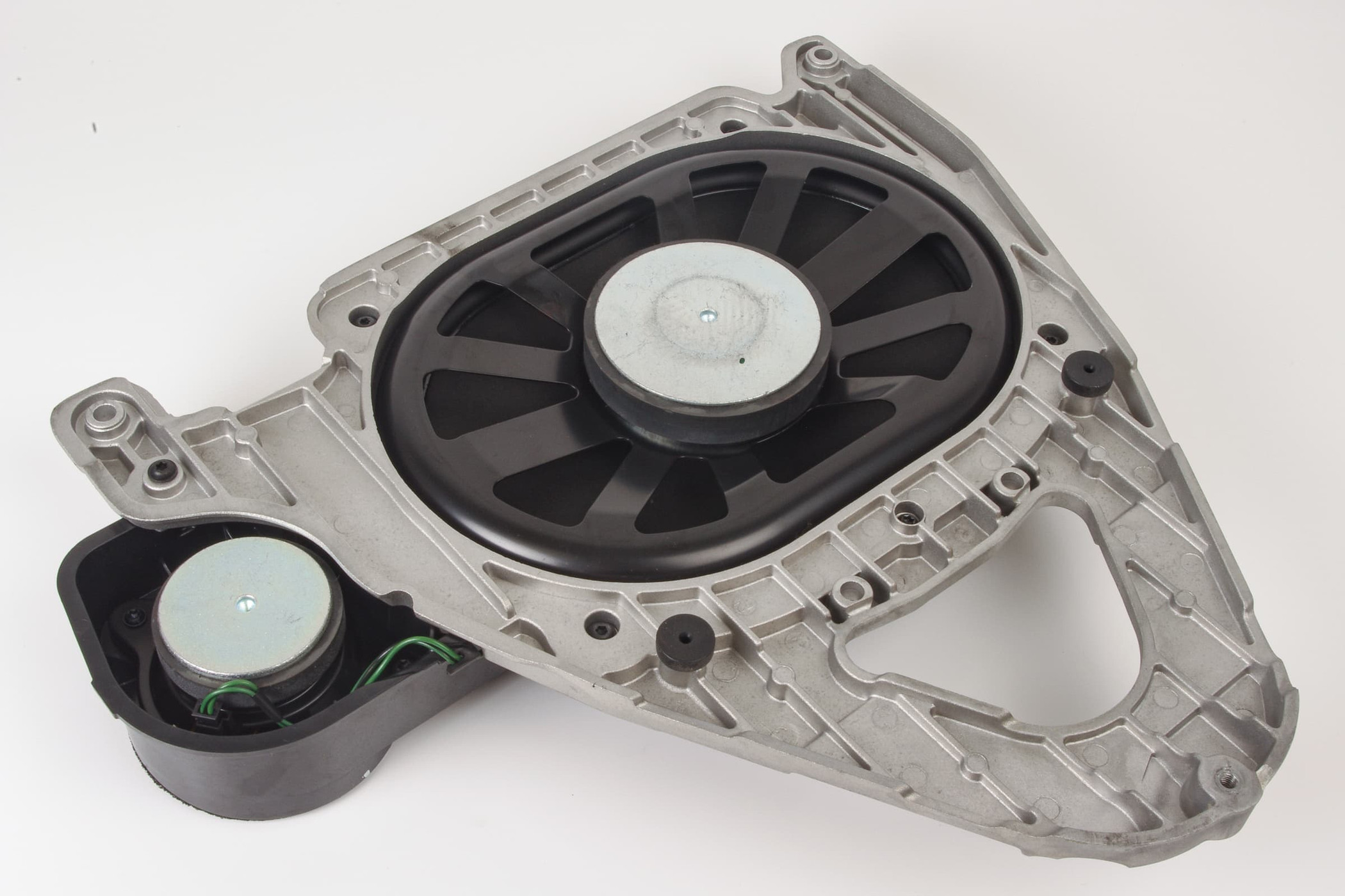 Mercedes 2048205702 Parcel Shelf Speaker - Right | W117 CLA W204 C C207 E