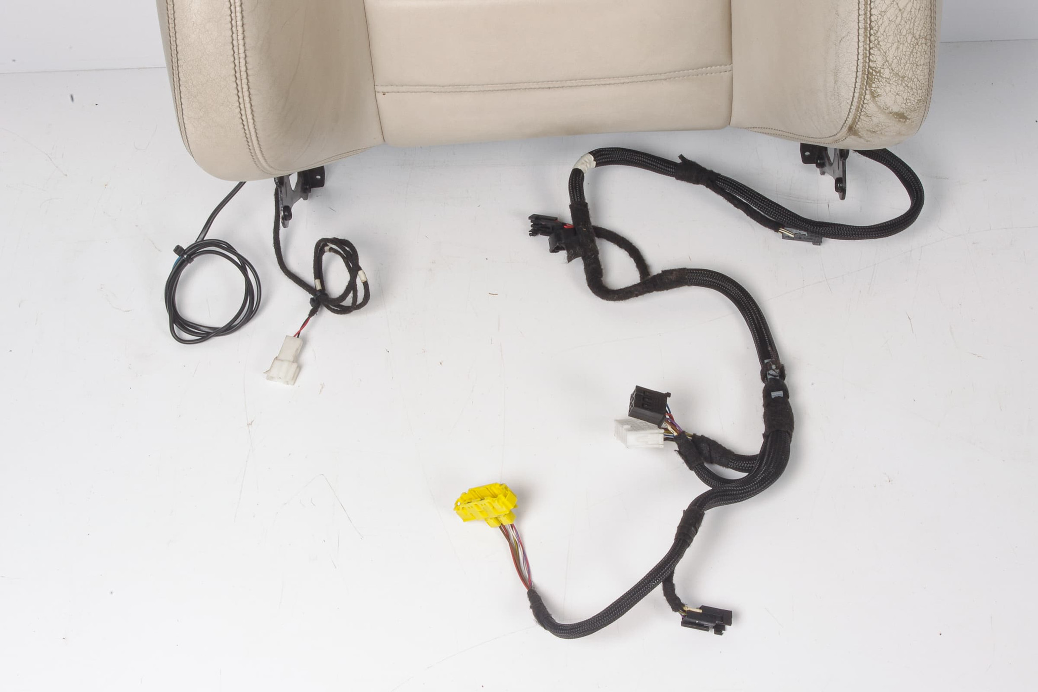 Mercedes 2049104333 AMG Seat Backrest - Front Left Cream | W204 C