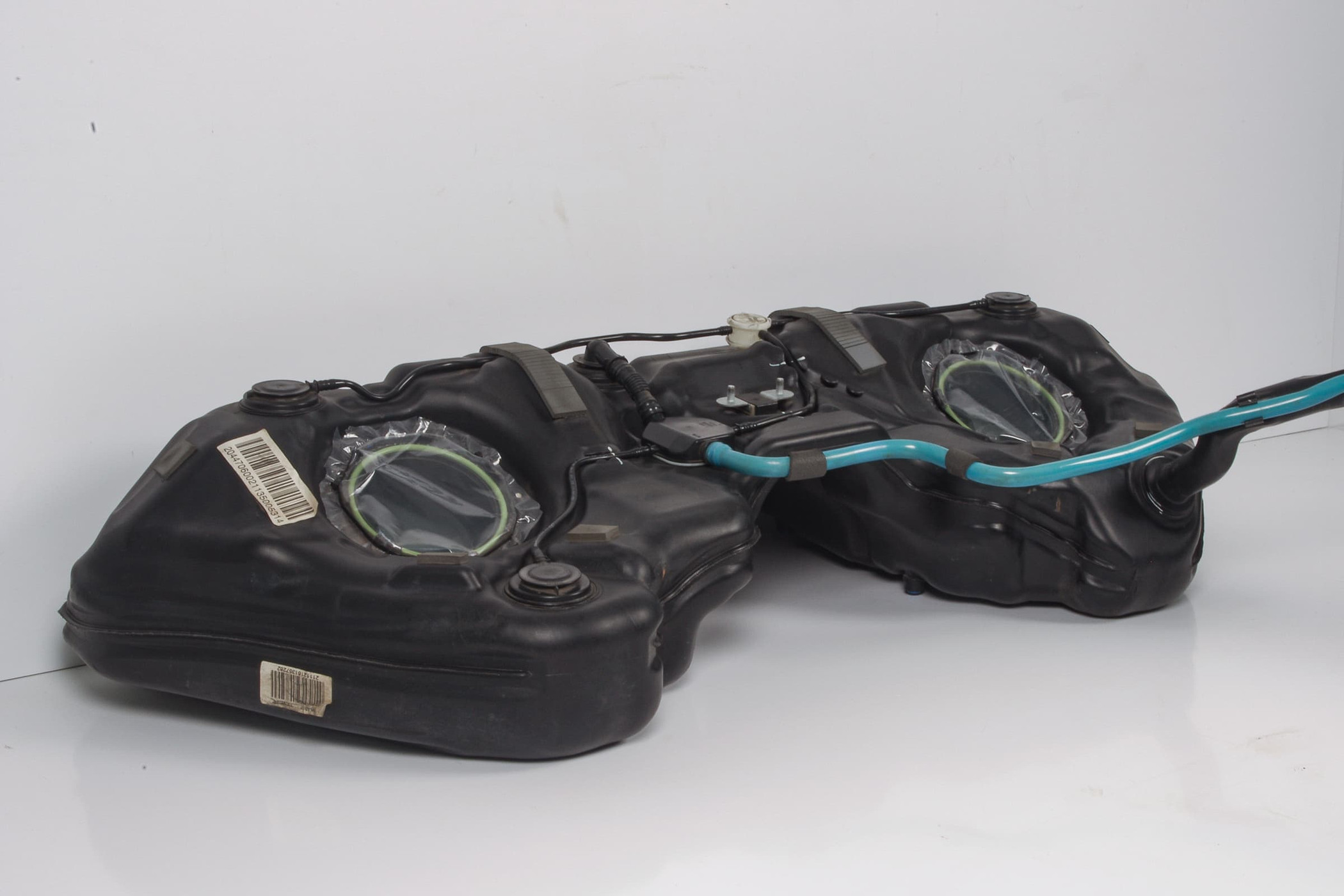 Mercedes 2044706402 Fuel Tank | W204 C