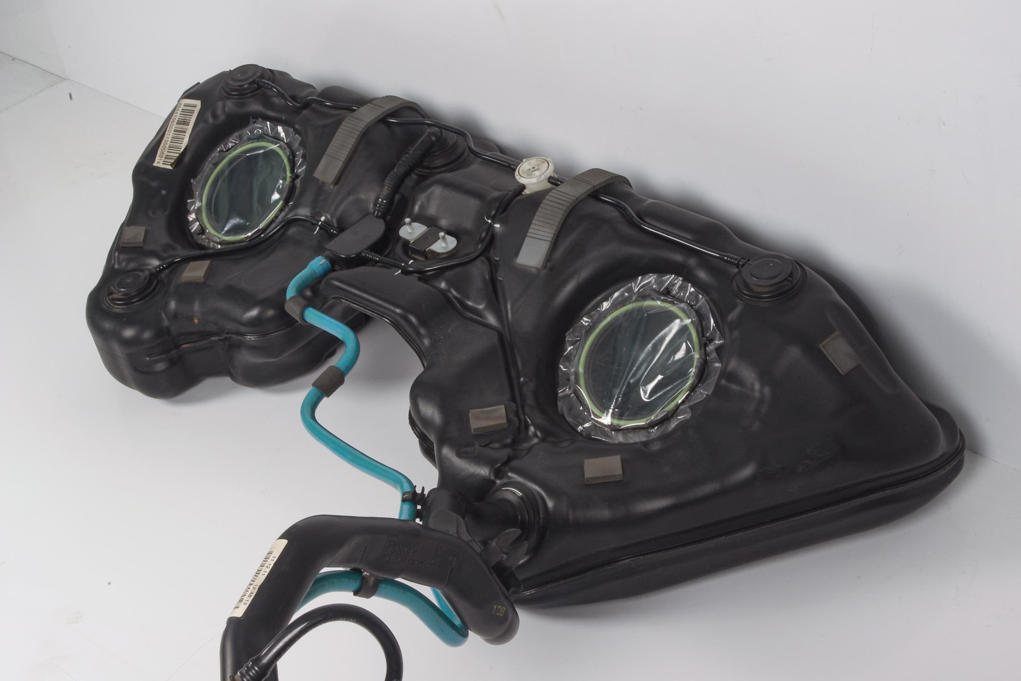 Mercedes 2044706402 Fuel Tank | W204 C