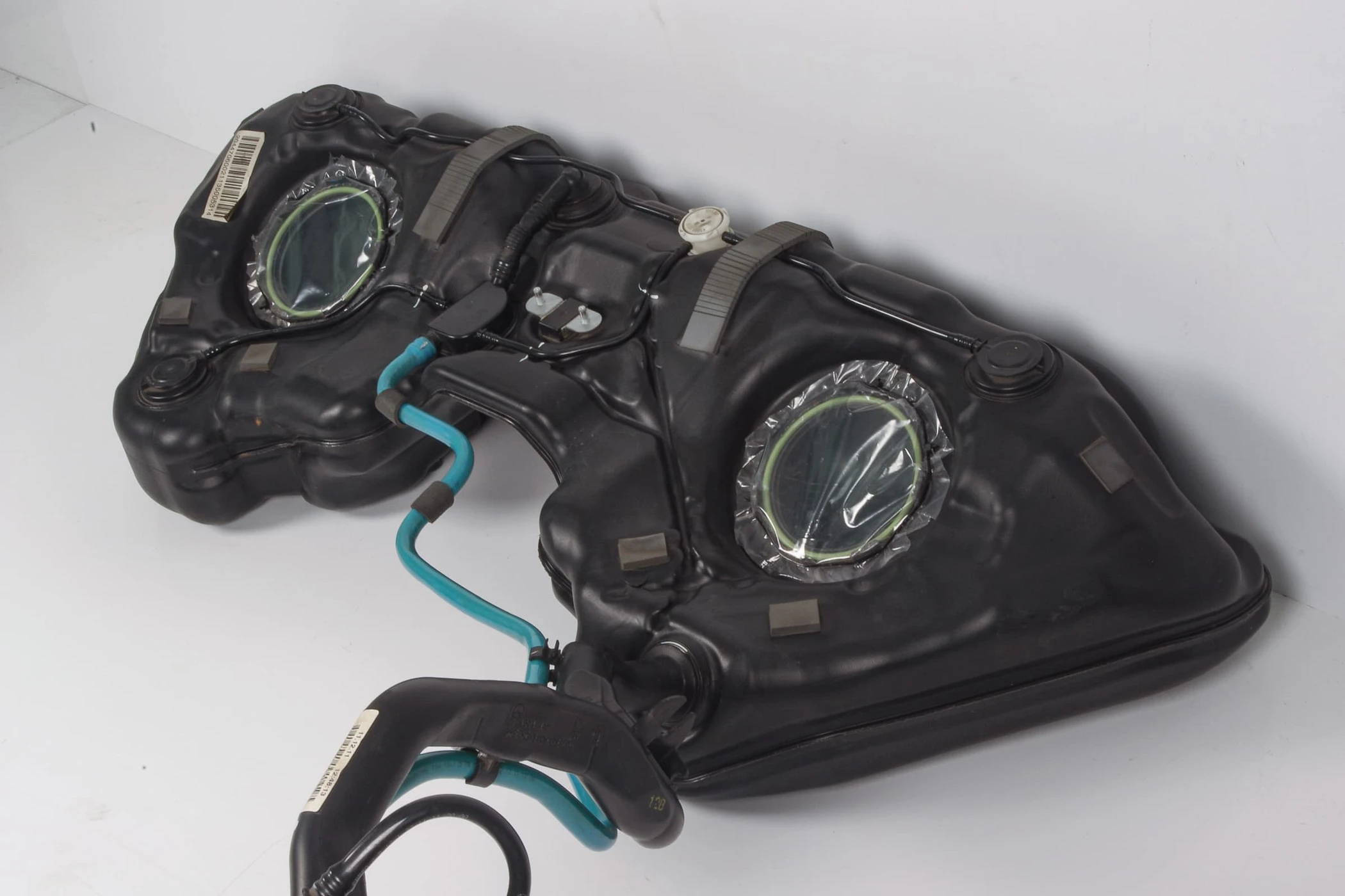 Mercedes 2044706402 Fuel Tank | W204 C
