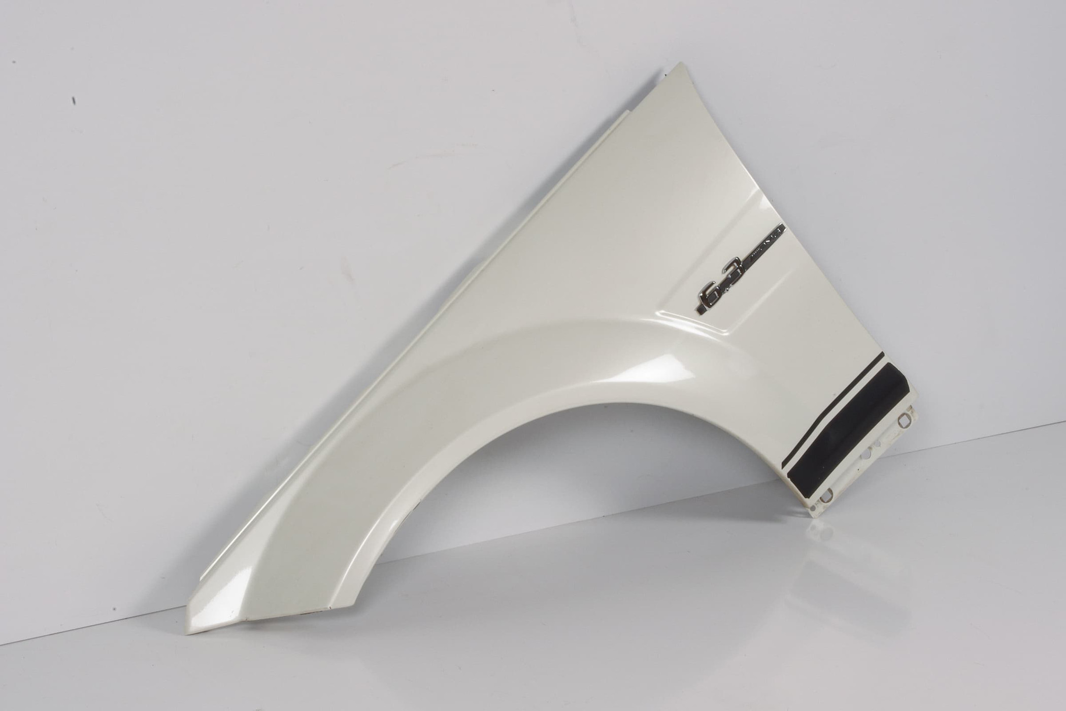 Mercedes 2048800718 AMG Wing - Front Left White | W204 C