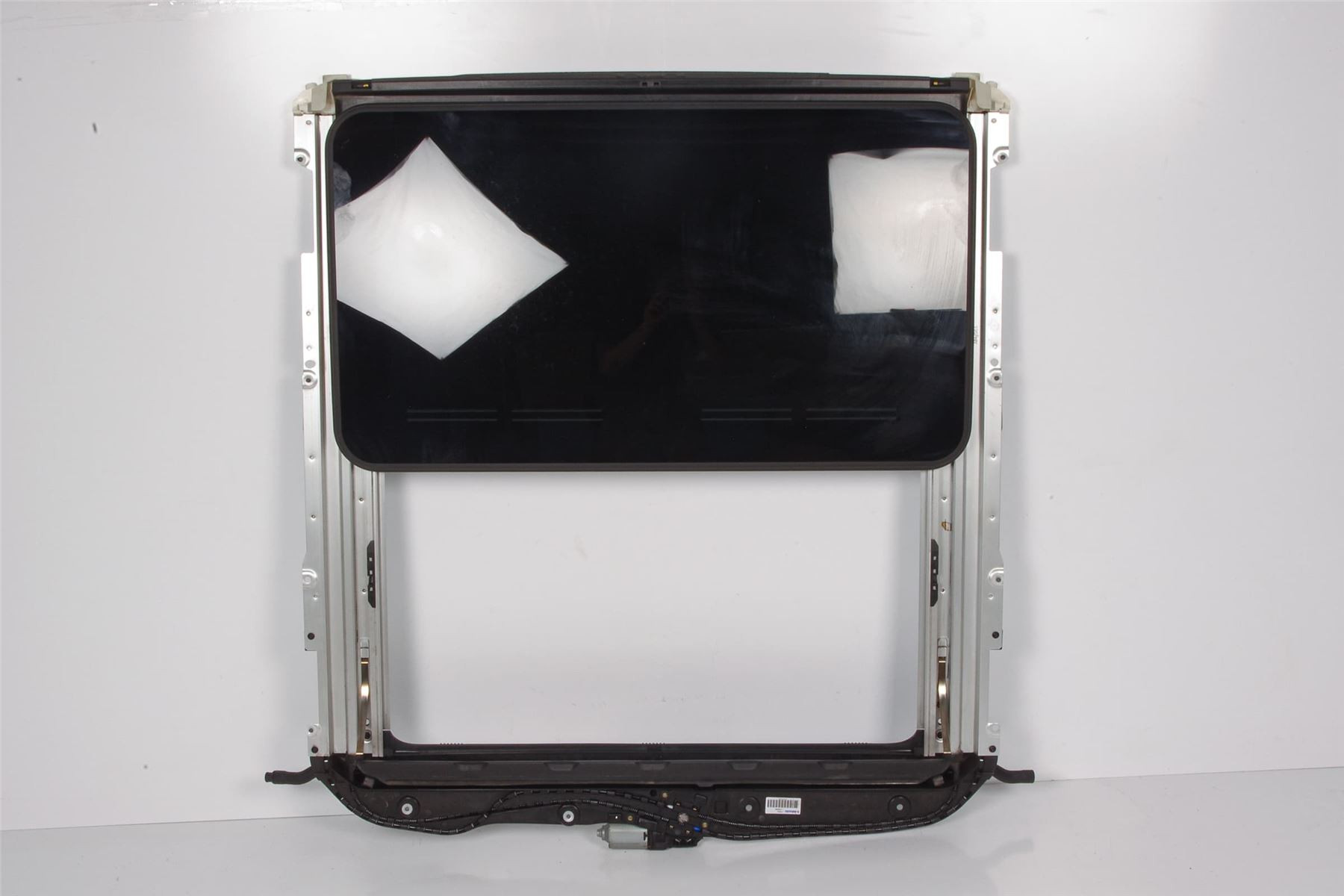 Mercedes 2047801529 Sunroof | W117 CLA X156 GLA W166 M X166 GL R172 SLK W176...