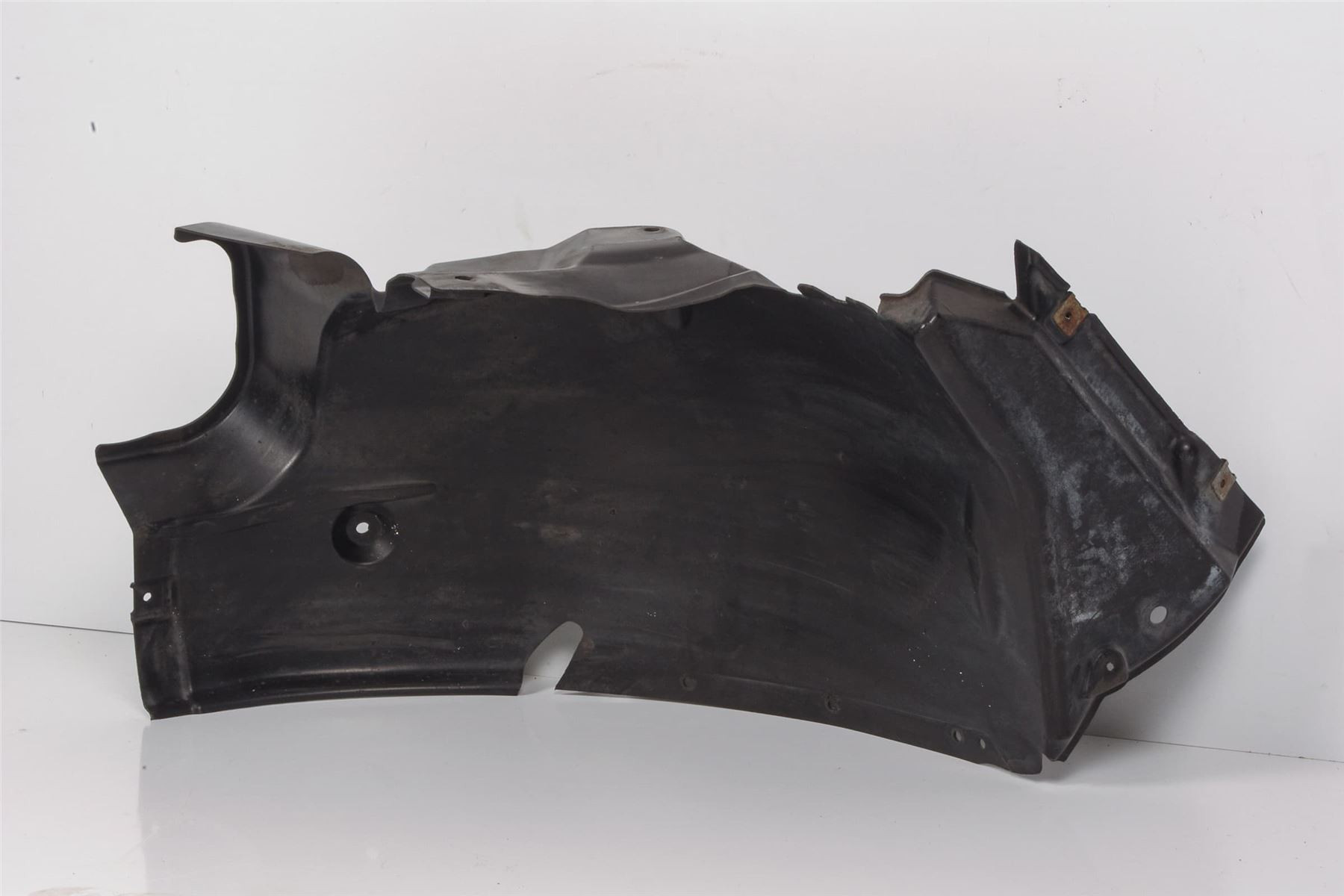 Mercedes 2046900930 Wheel Arch Liner - Front Left | W204 W205 S205 C