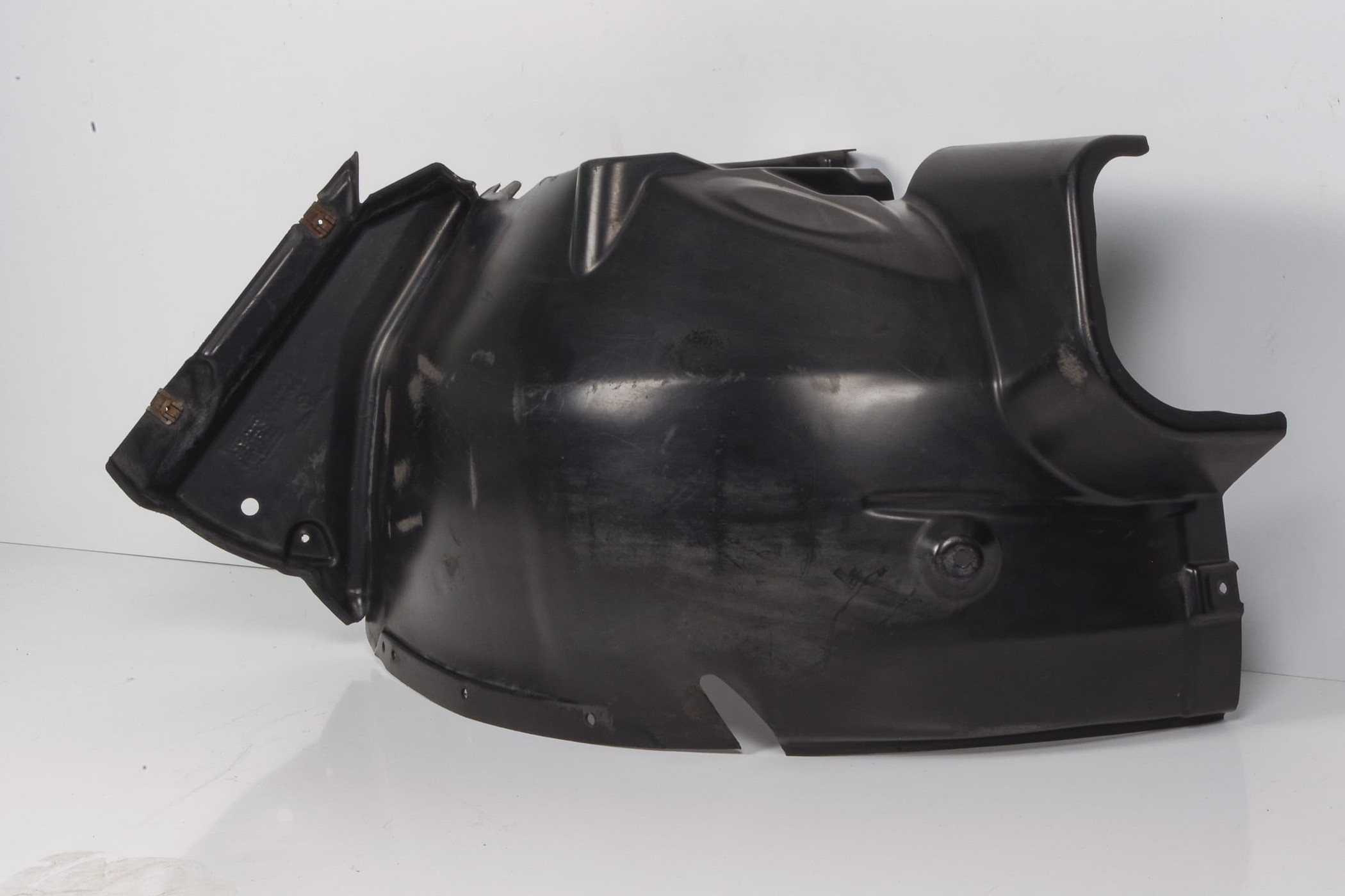 Mercedes 2046900930 Wheel Arch Liner - Front Left | W204 W205 S205 C