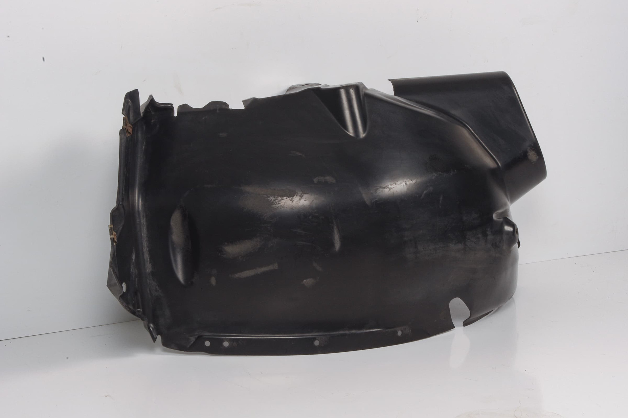 Mercedes 2046900930 Wheel Arch Liner - Front Left | W204 W205 S205 C