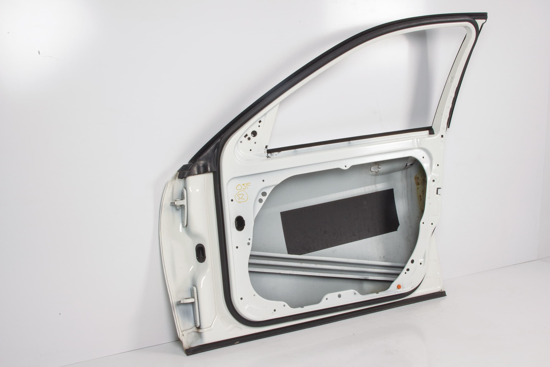 Mercedes 2047200205 Door Shell - Front Right White | W204 C