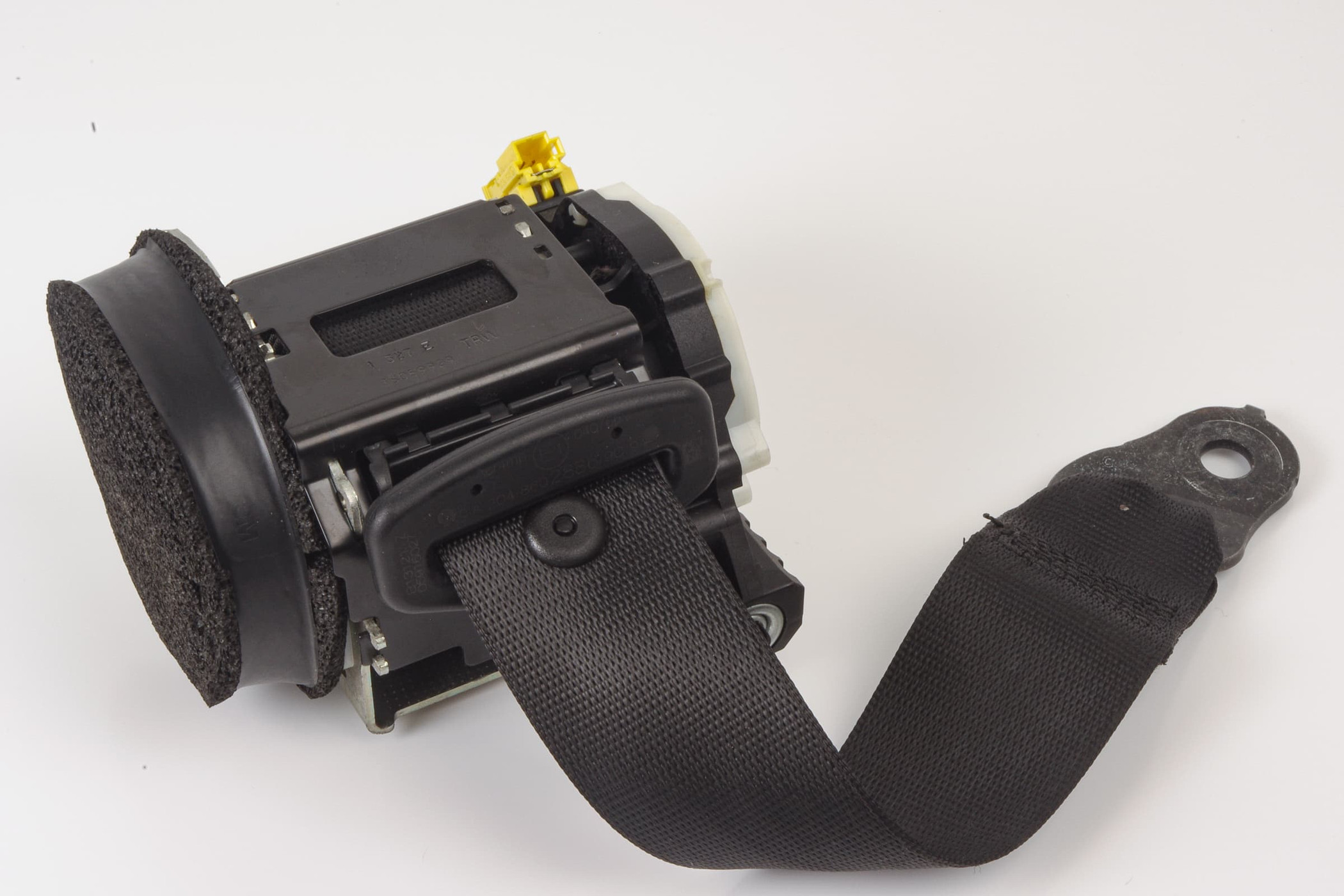 Mercedes 2048605686 Seat Belt - Rear Right Black | W204 C